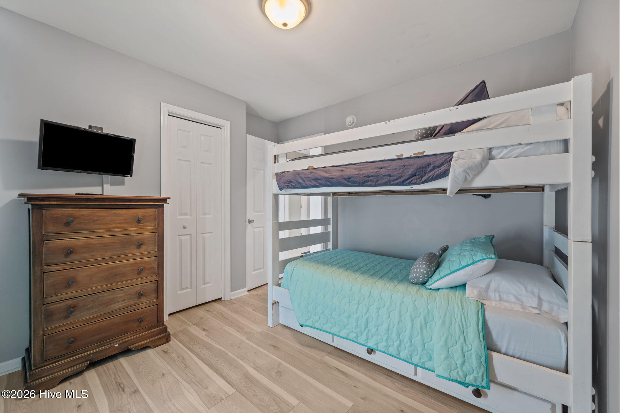 100560974 | Photo 29