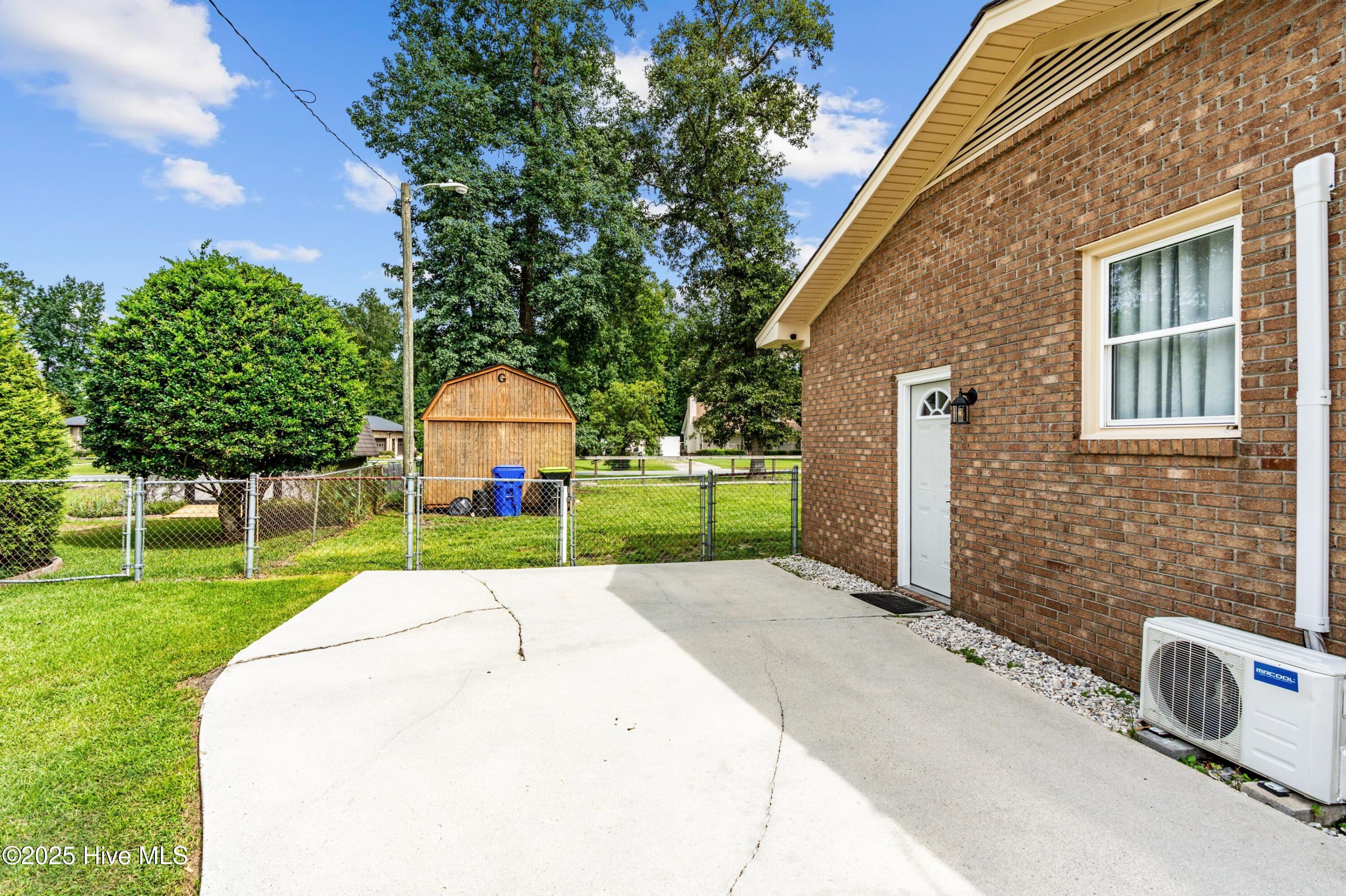 100526163 | Photo 50