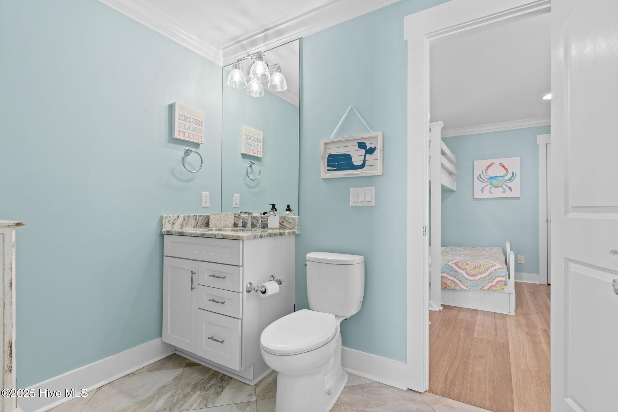 100541677 | Photo 37