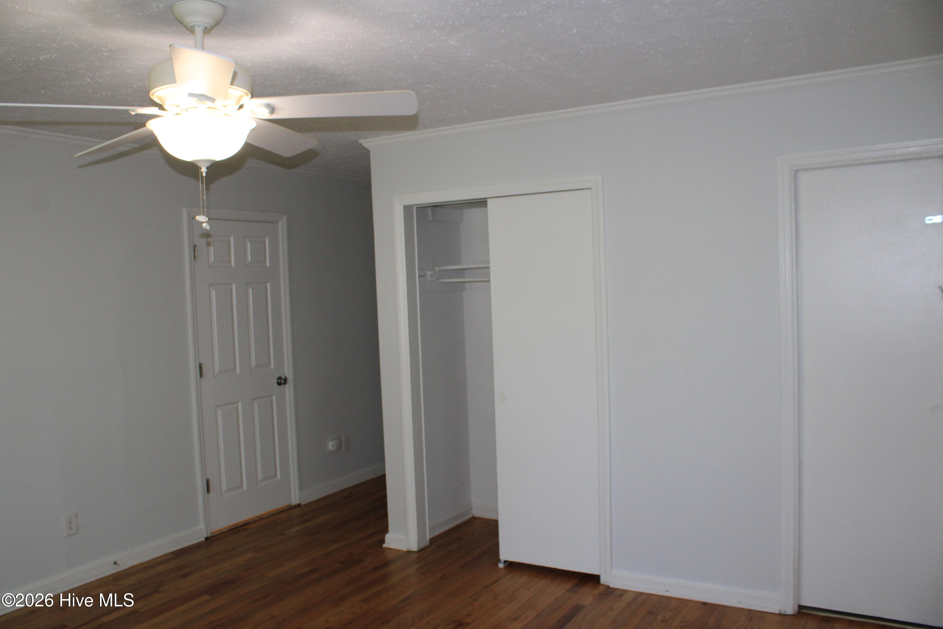 Dual his and her closets