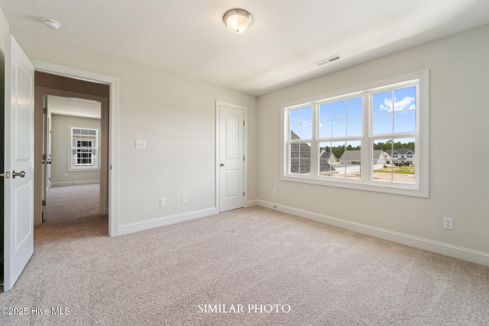 100546304 | Photo 37