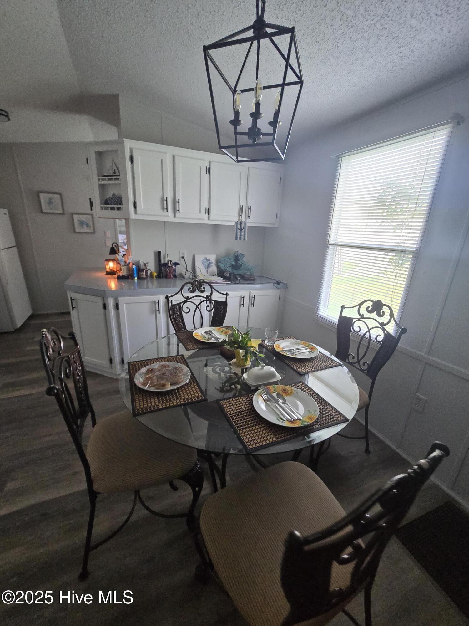 100510257 | Photo 16