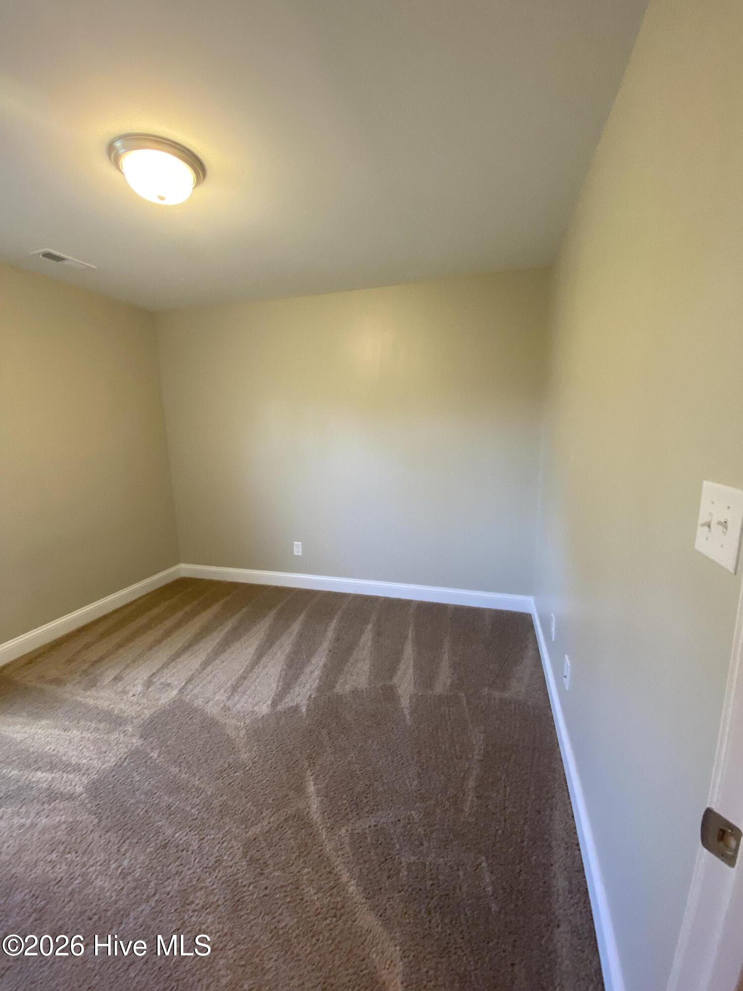 100567028 | Photo 20