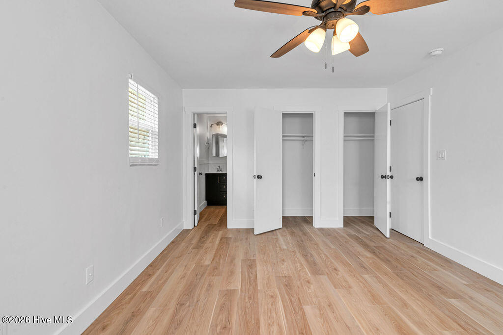 100566377 | Photo 27