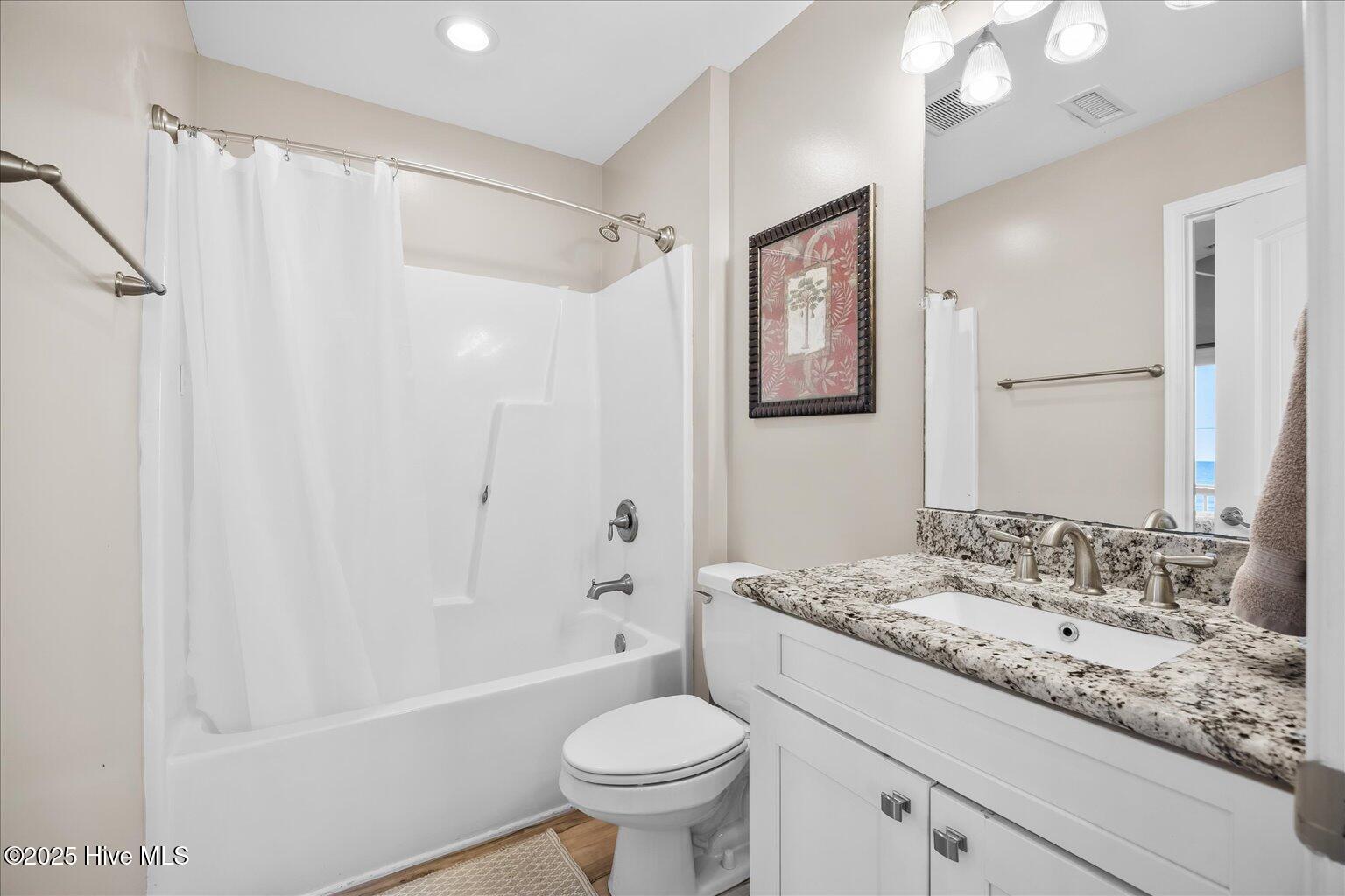 100538163 | Photo 13