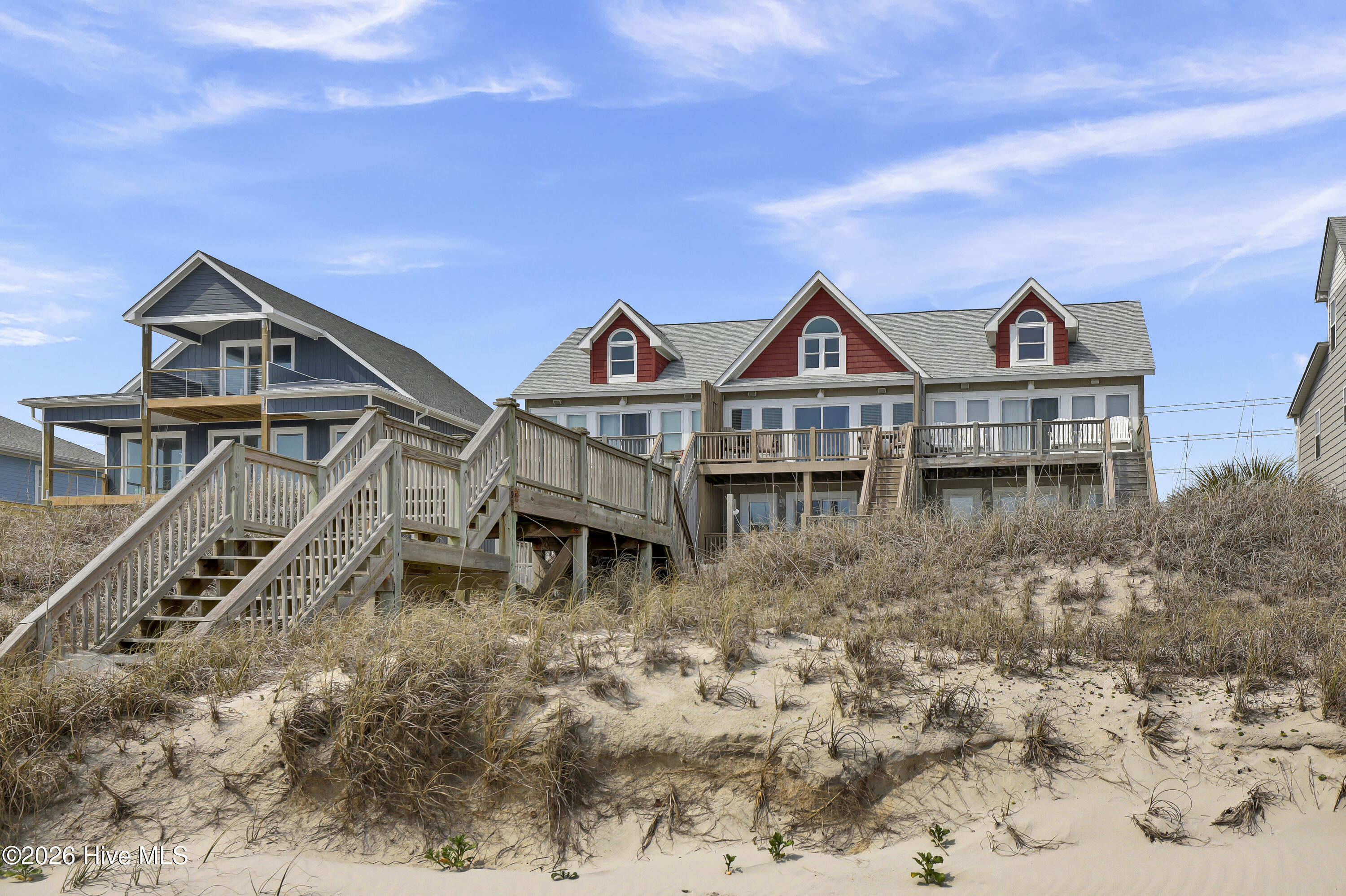 100562606 | Photo 30