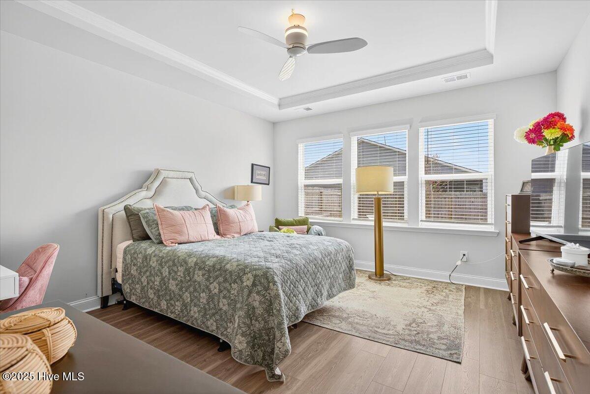 100532427 | Photo 16