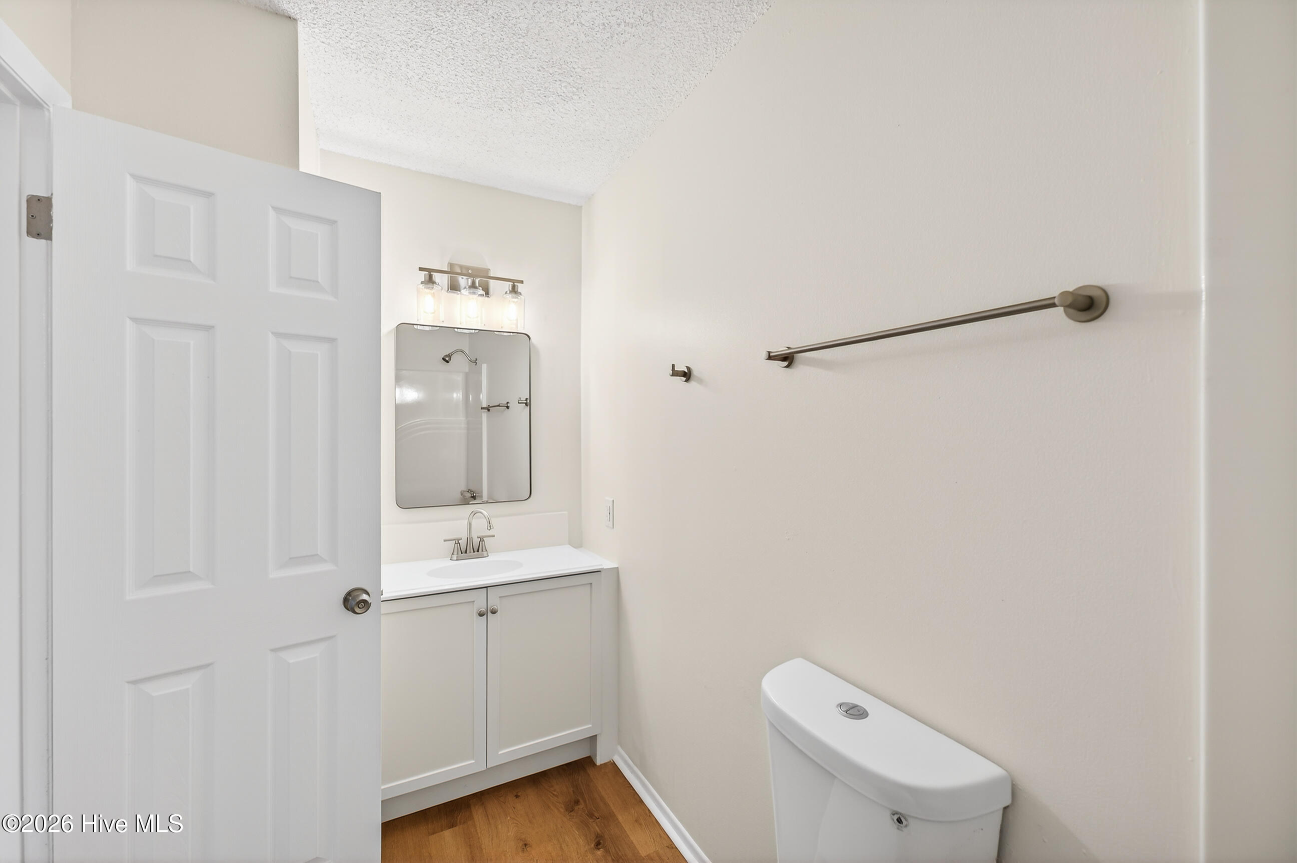 100555827 | Photo 17