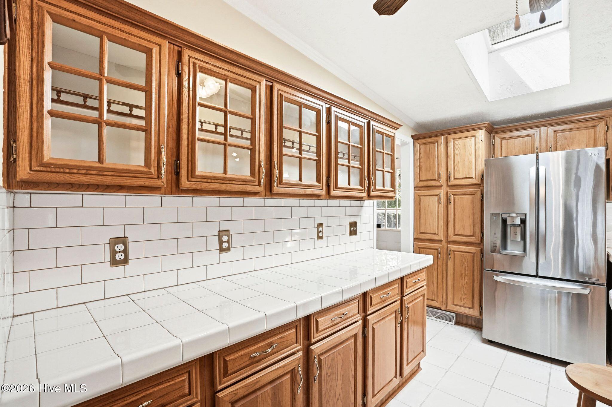 100567371 | Photo 24