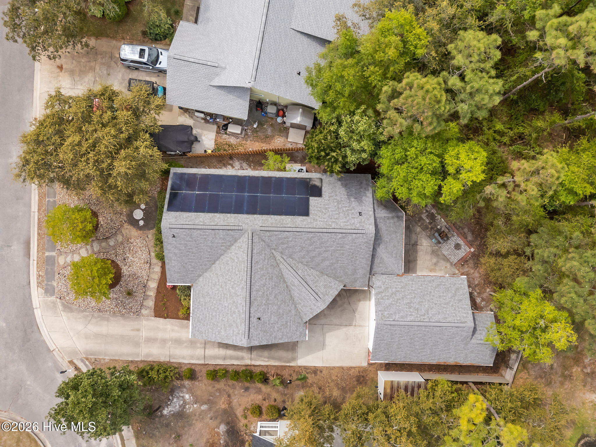 100565896 | Photo 42