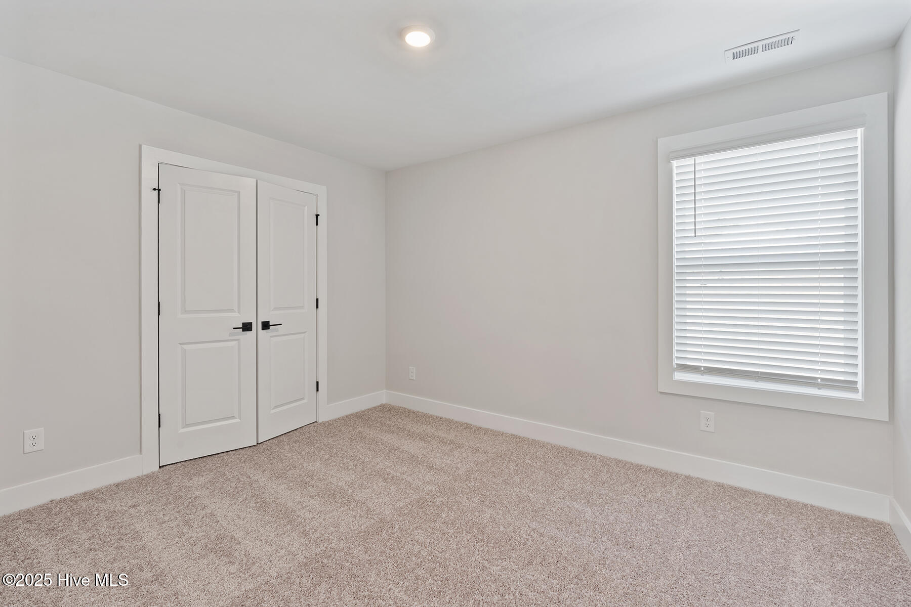 100541140 | Photo 19