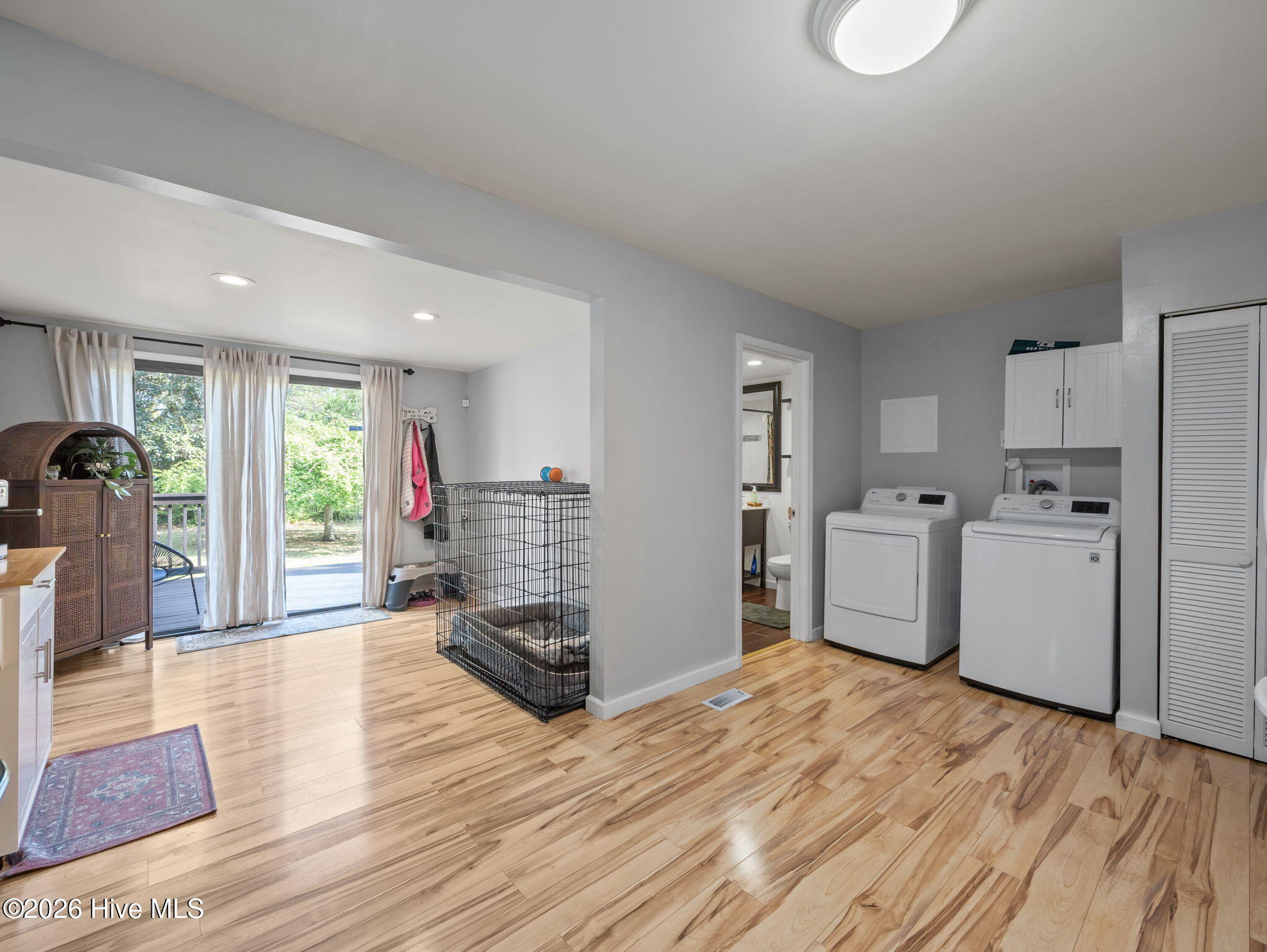 100565303 | Photo 27