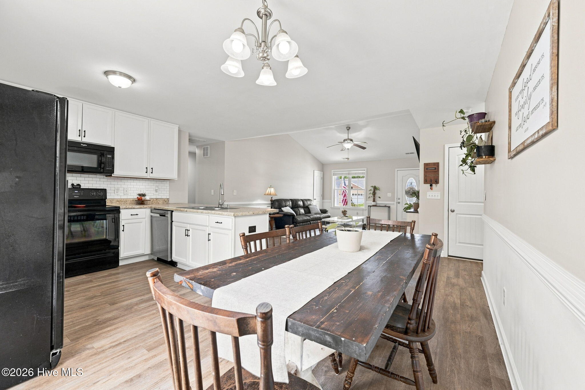 303 Crawford Street,Holly Ridge