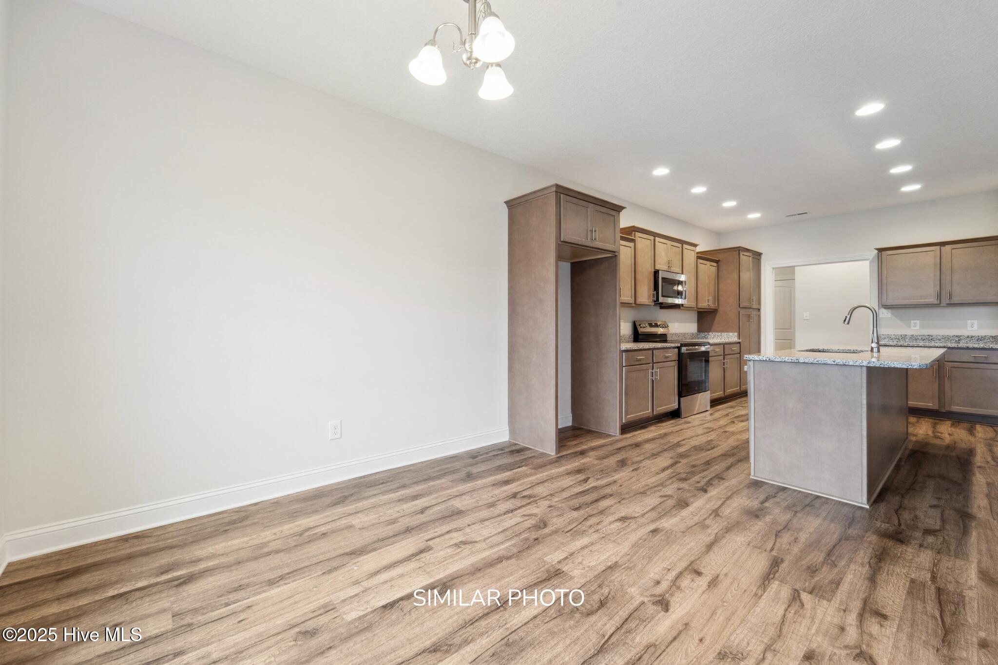 304 Shine Court, Jacksonville, NC 28546 – photo 20: SIMILAR PHOTO 21 (4)