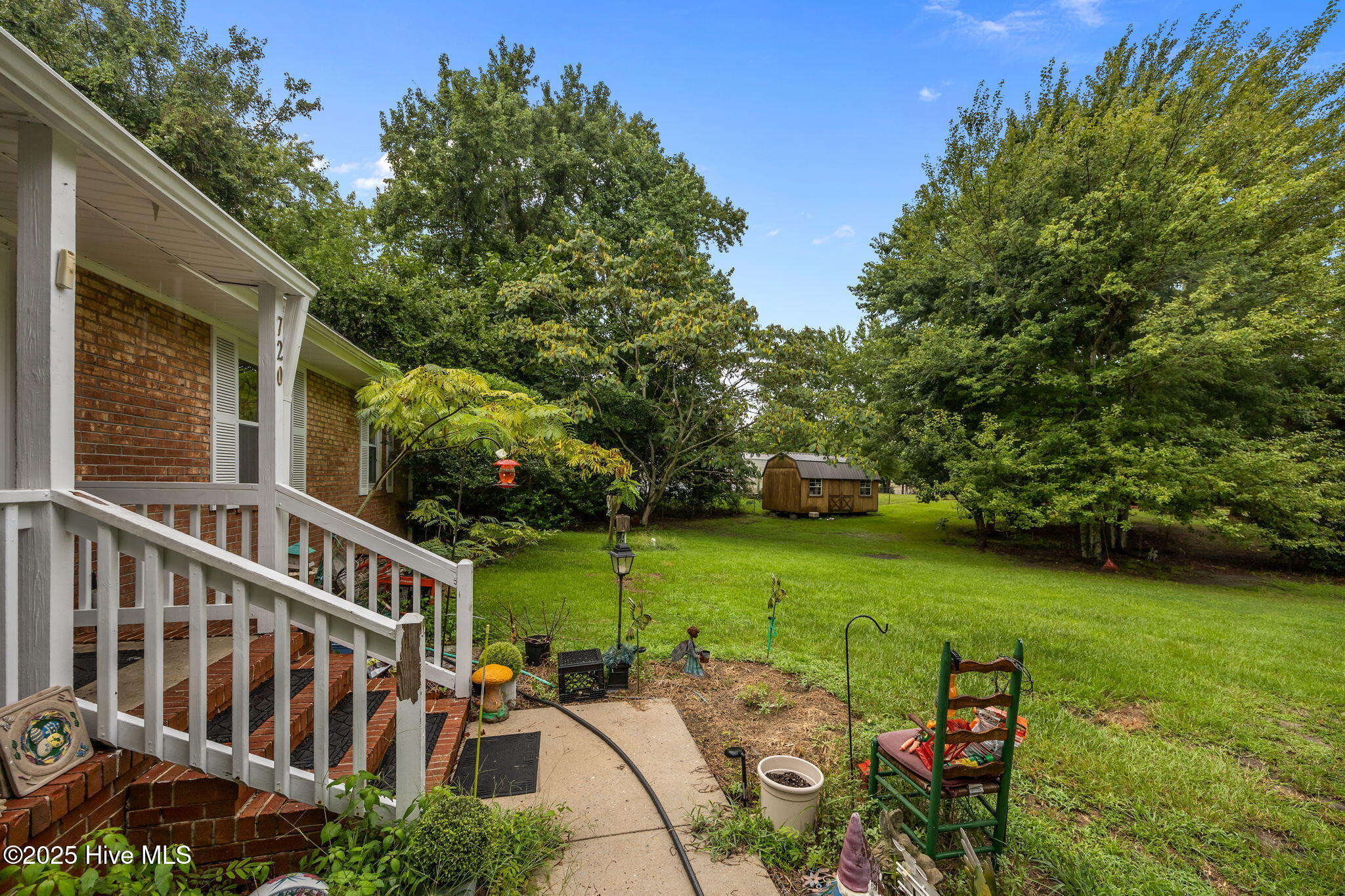 100566802 | Photo 50