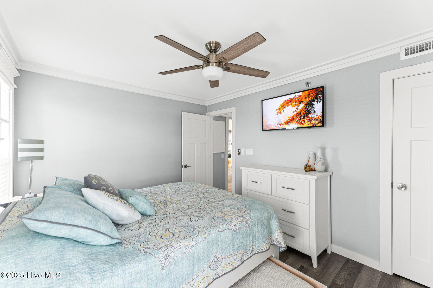 100546206 | Photo 24