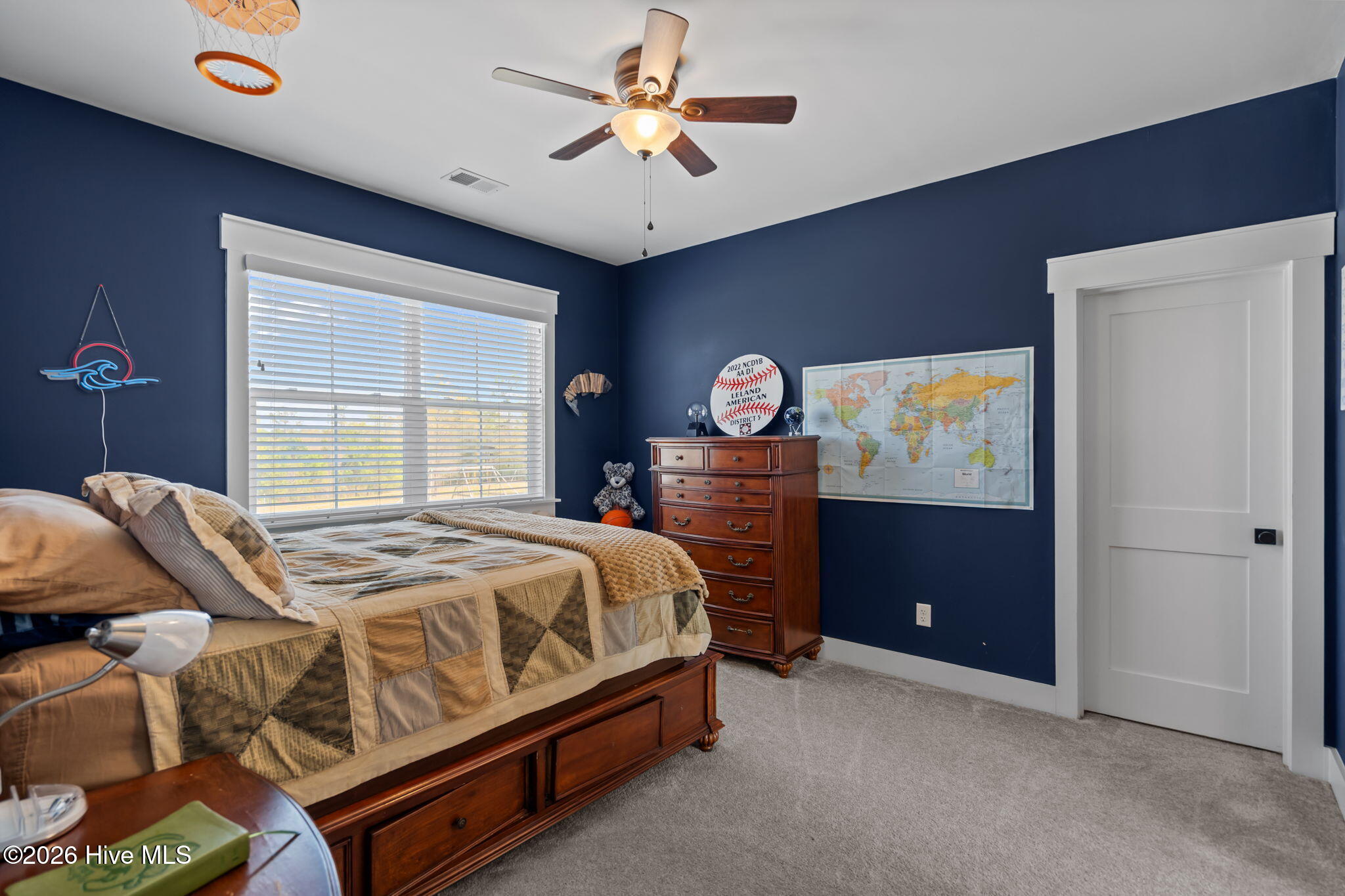 100563591 | Photo 33