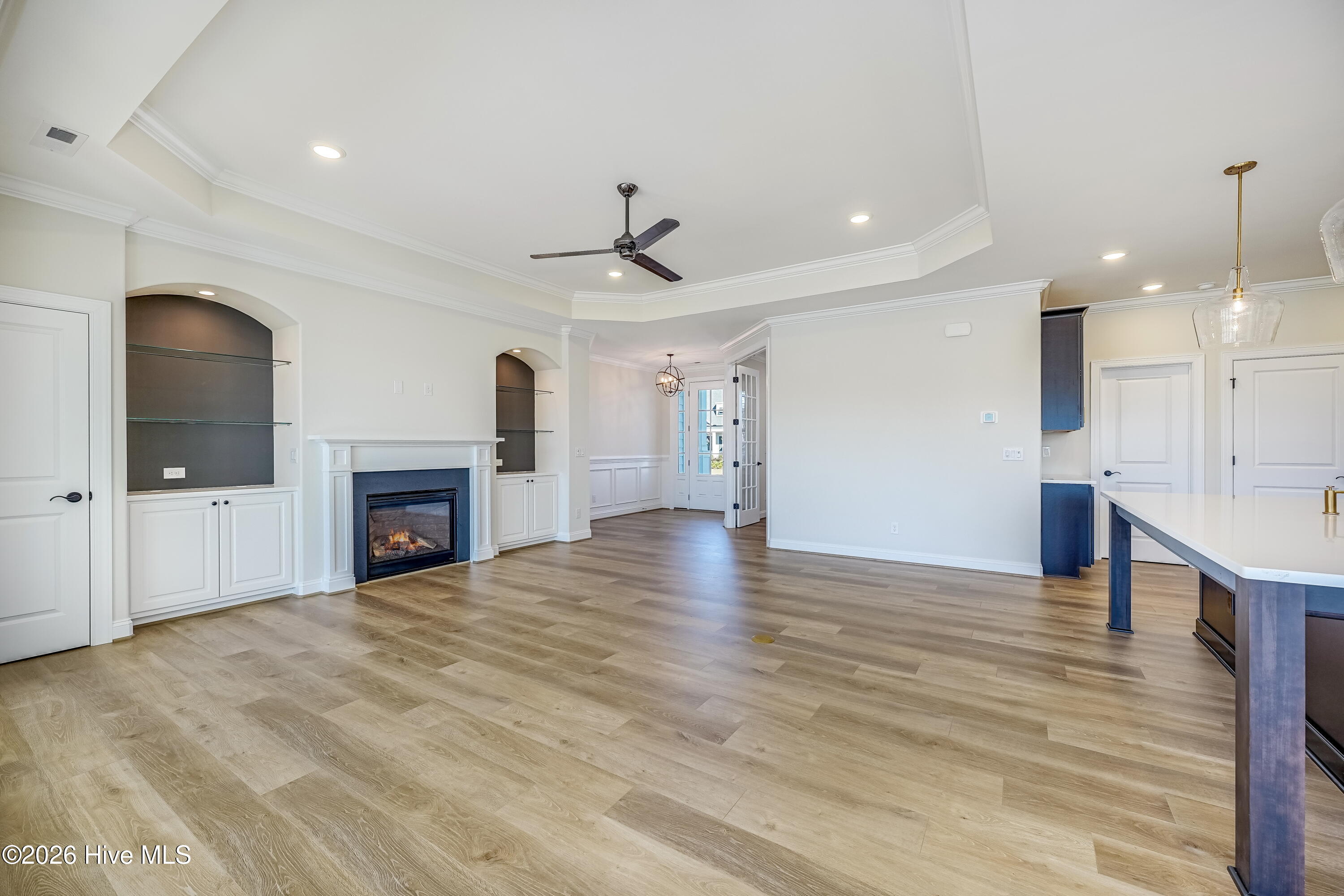 100564282 | Photo 10