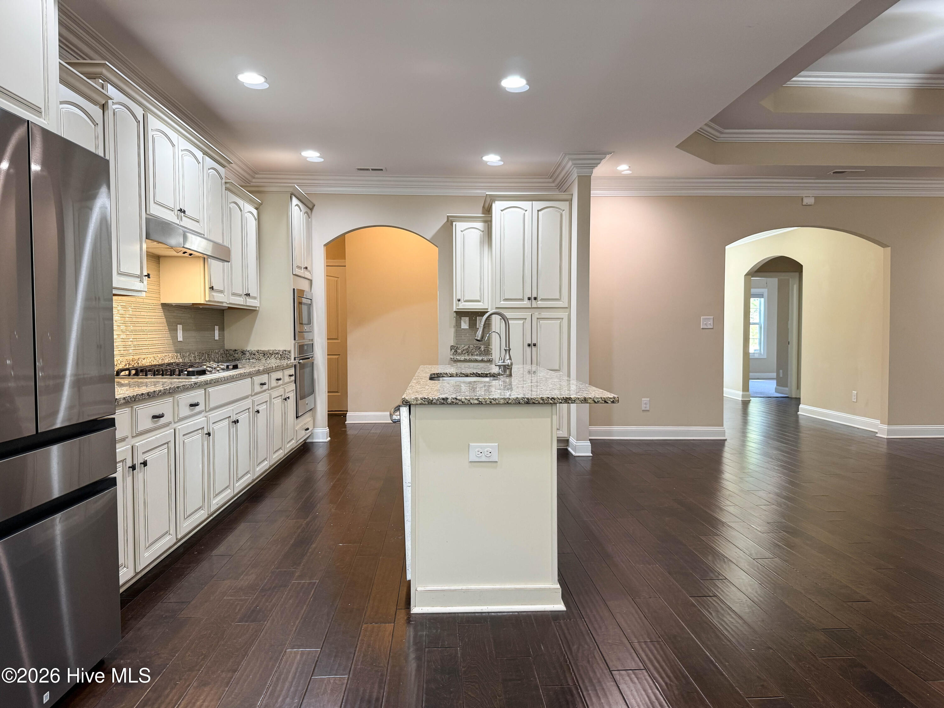 100564868 | Photo 19