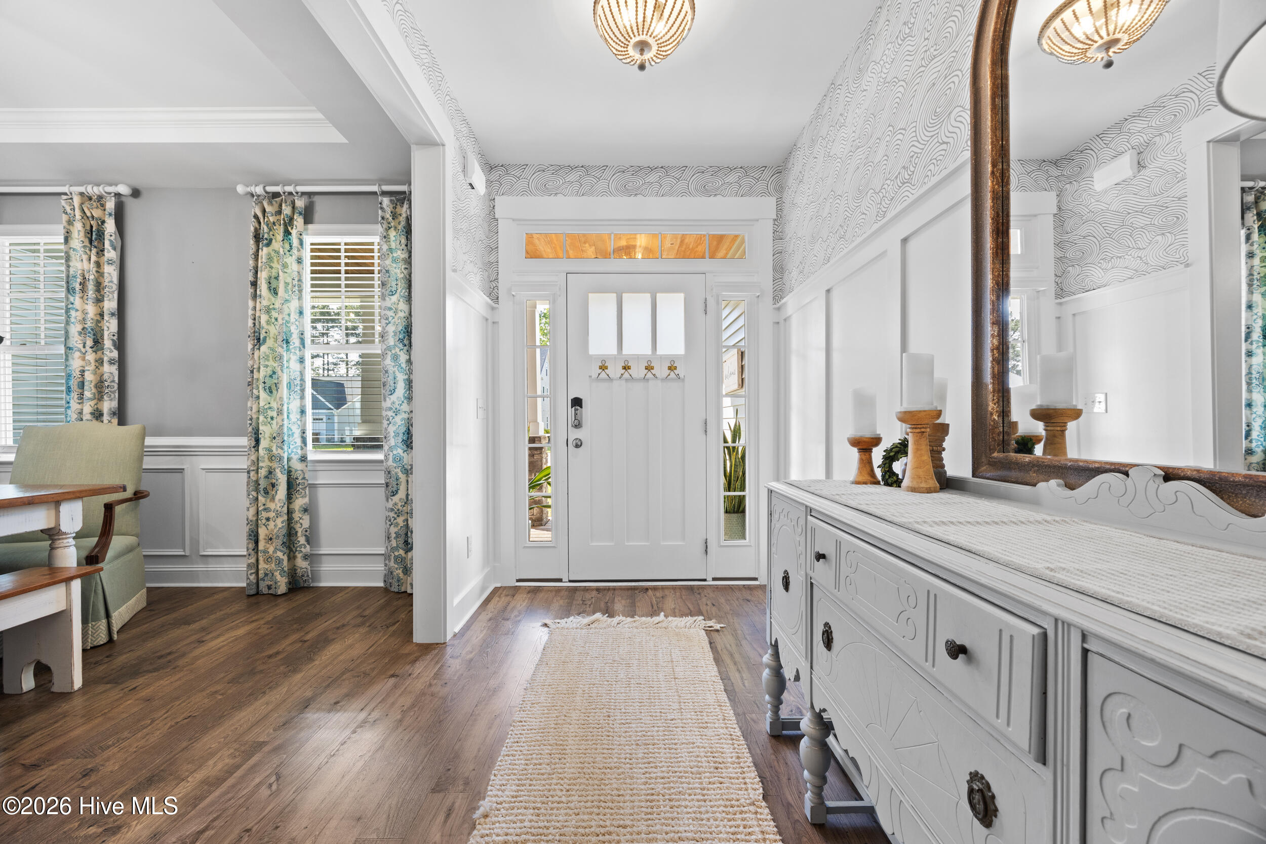 100566940 | Photo 13