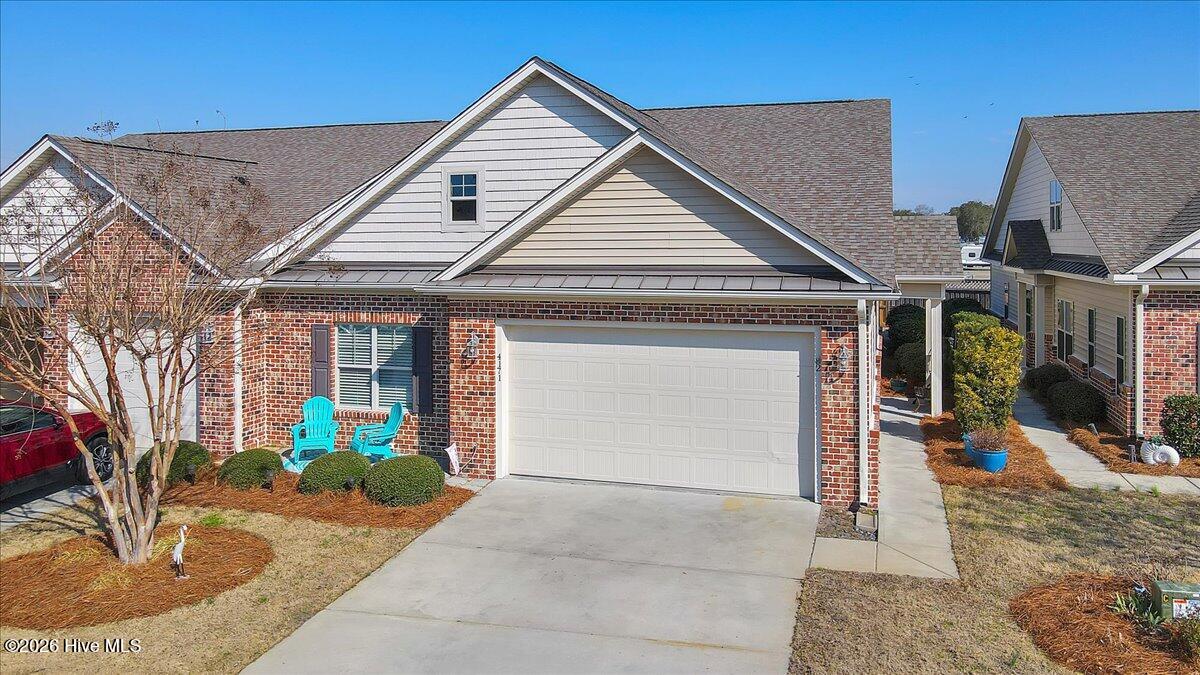 100549972 | Photo 65