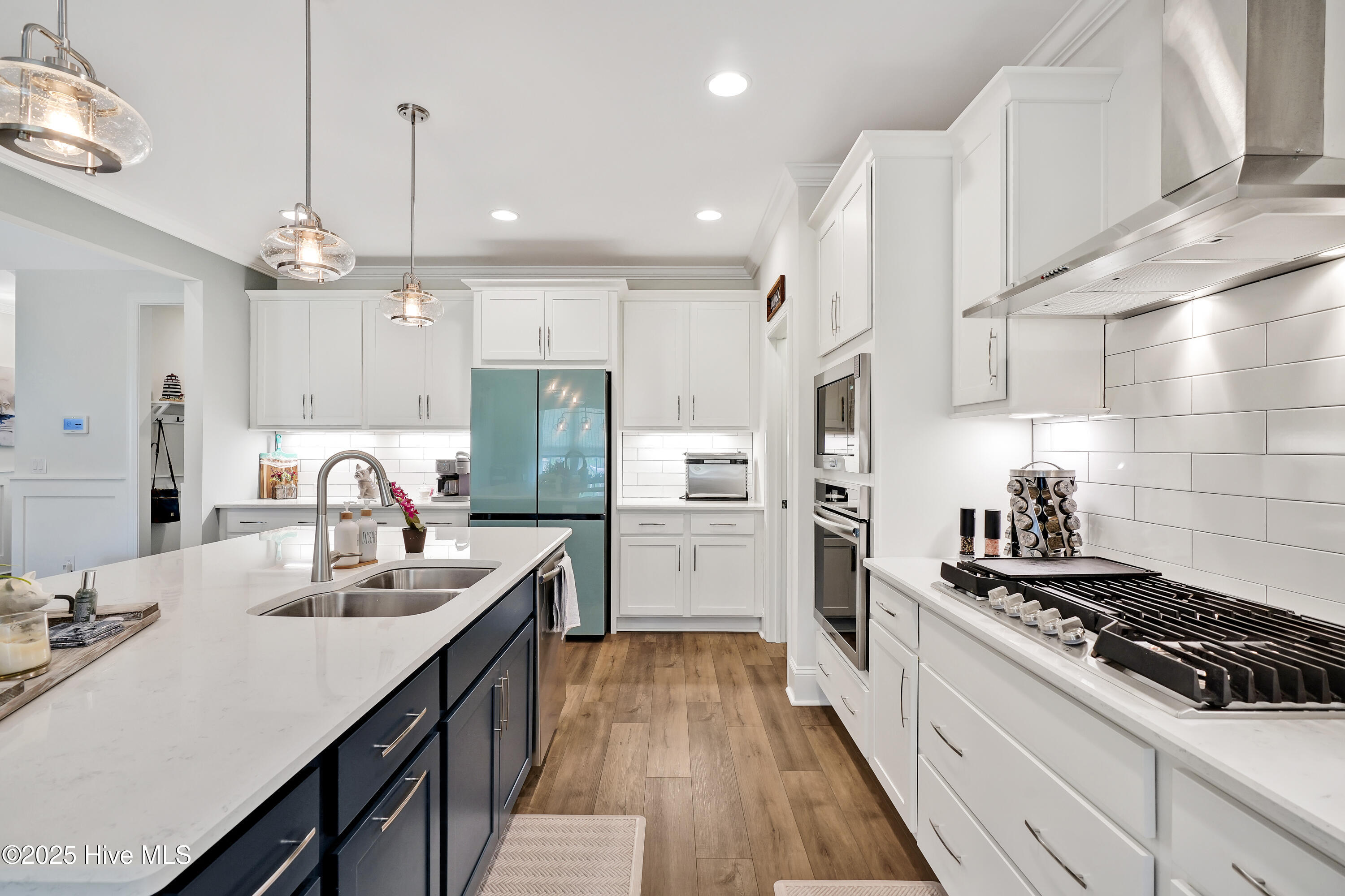 100508113 | Photo 10