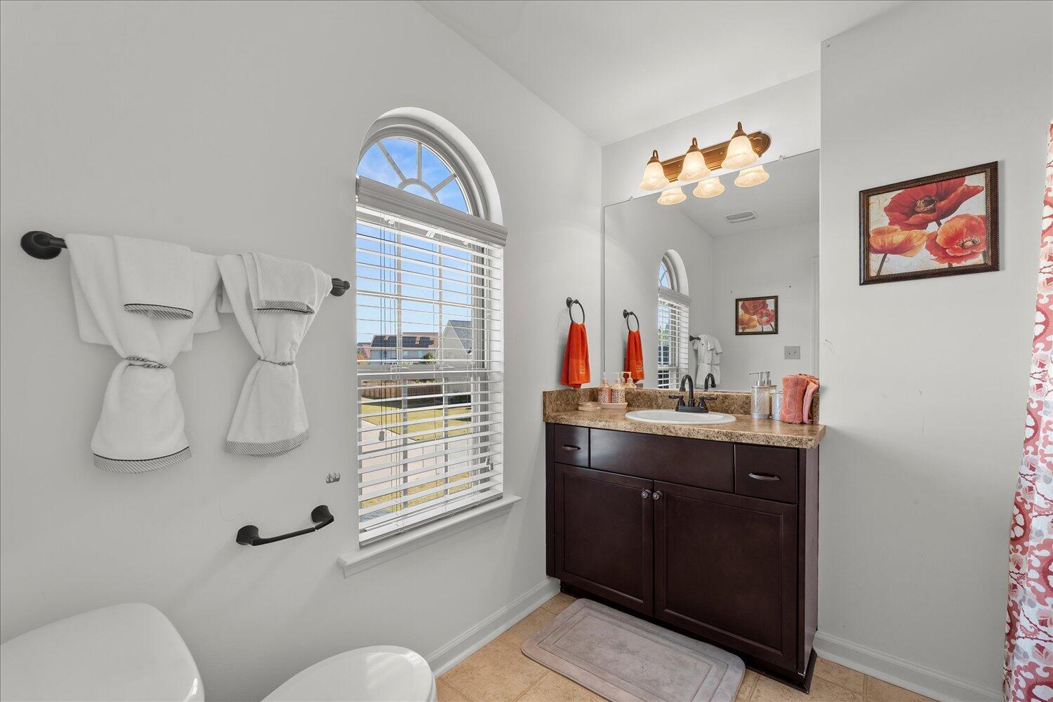 27-5307 Bull St 27