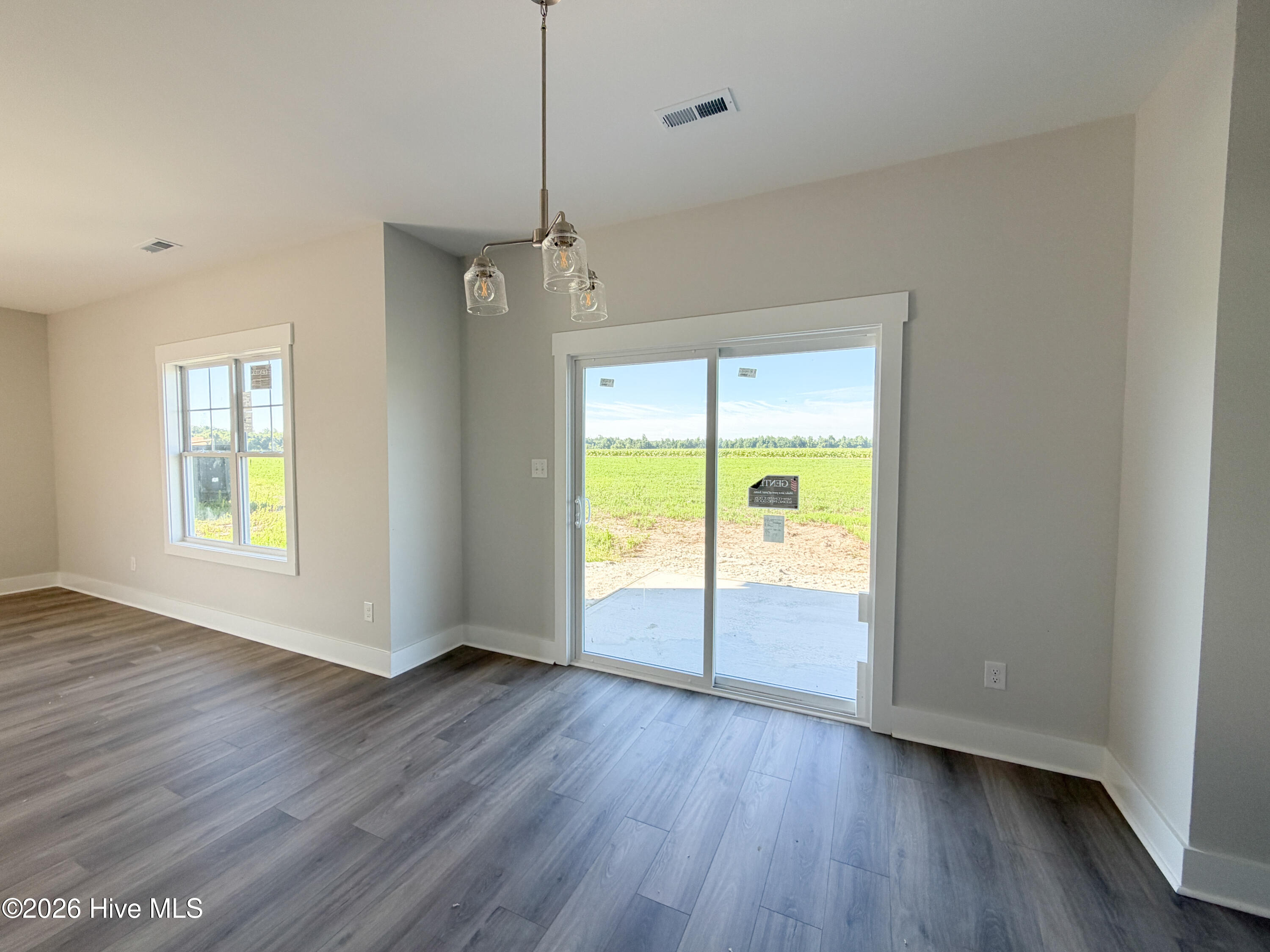 506 E Black Water Lane,Maysville