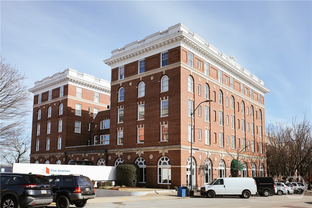 247 E Washington Street 302