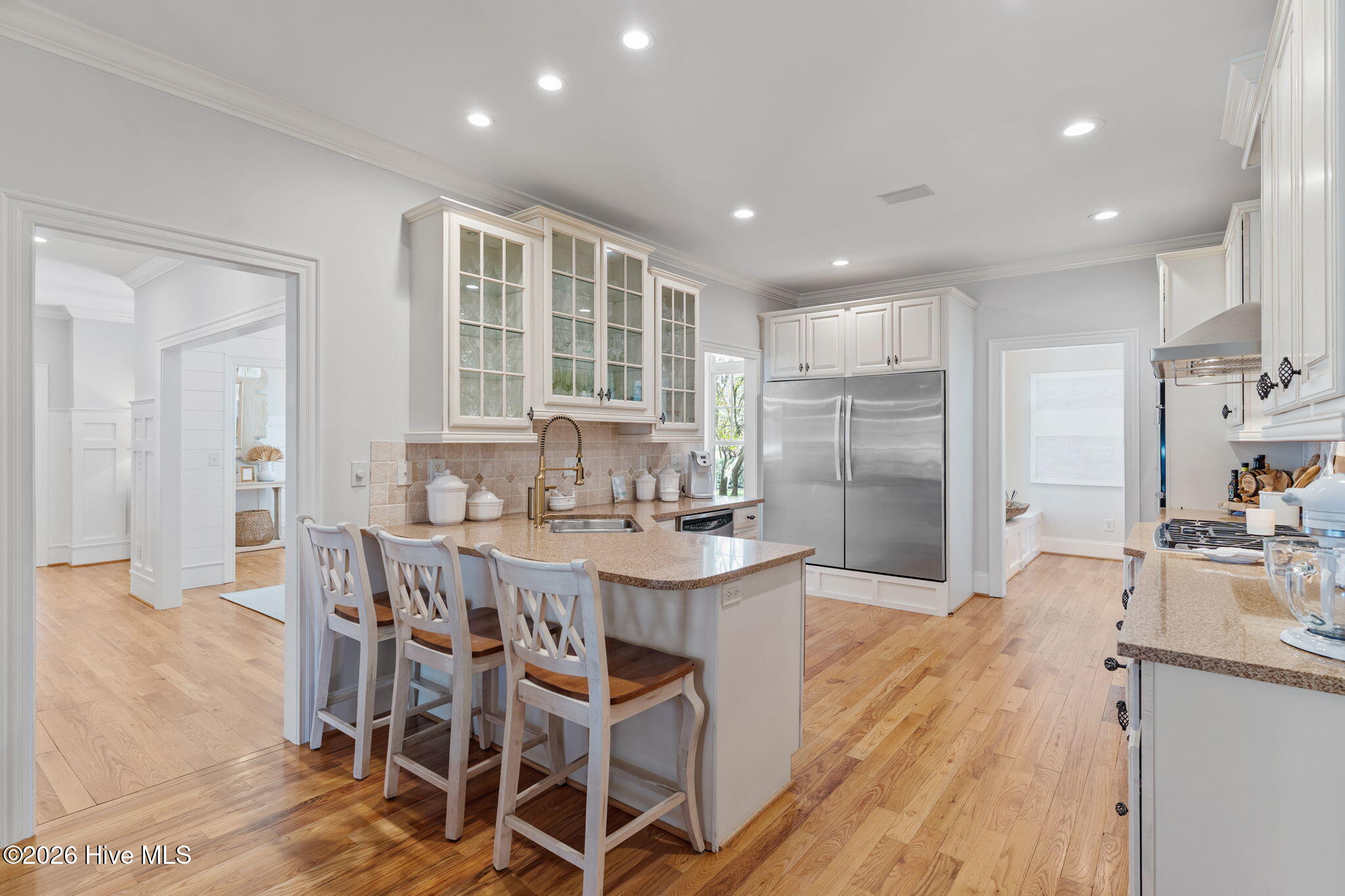 100561575 | Photo 16