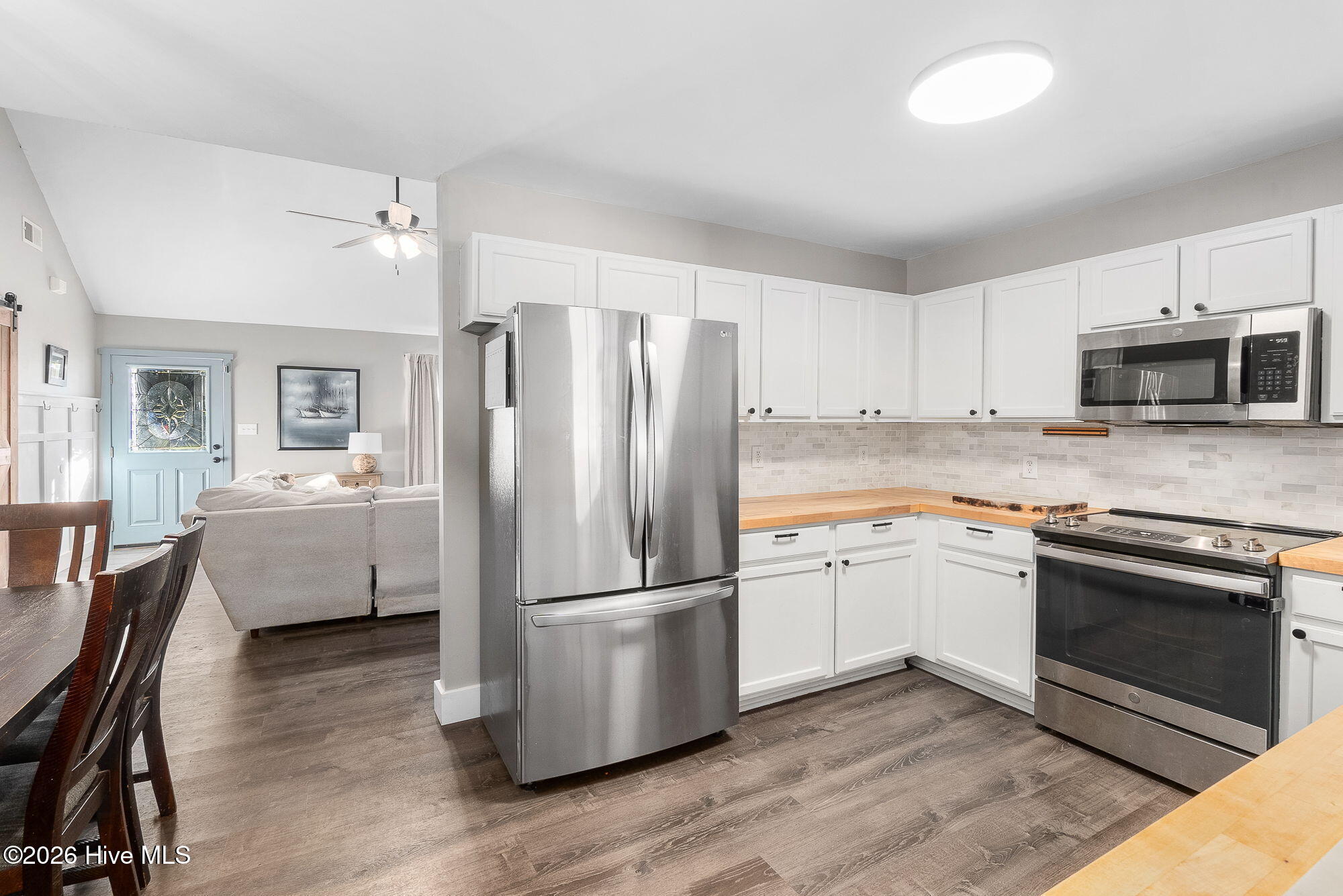 126 Joans Haven Drive,Newport