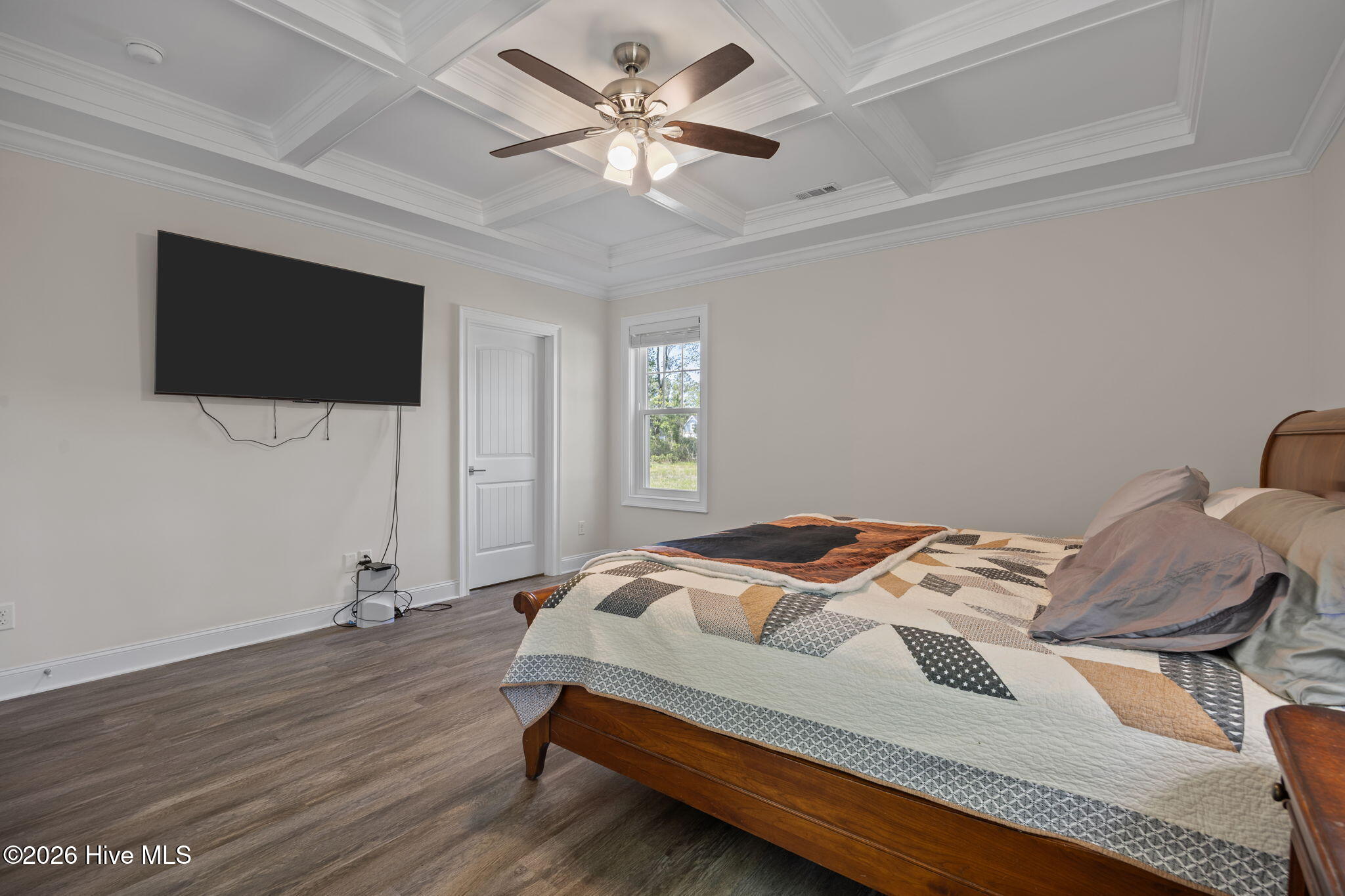 100568491 | Photo 25