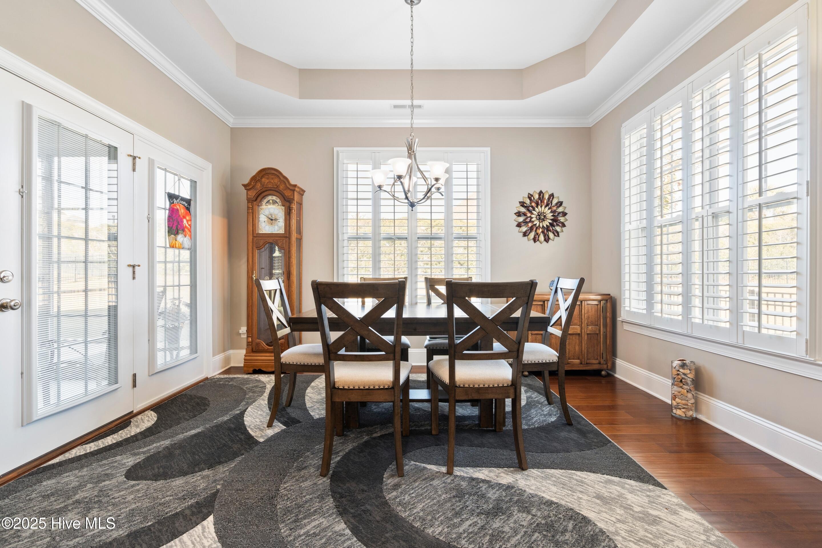 100540800 | Photo 15