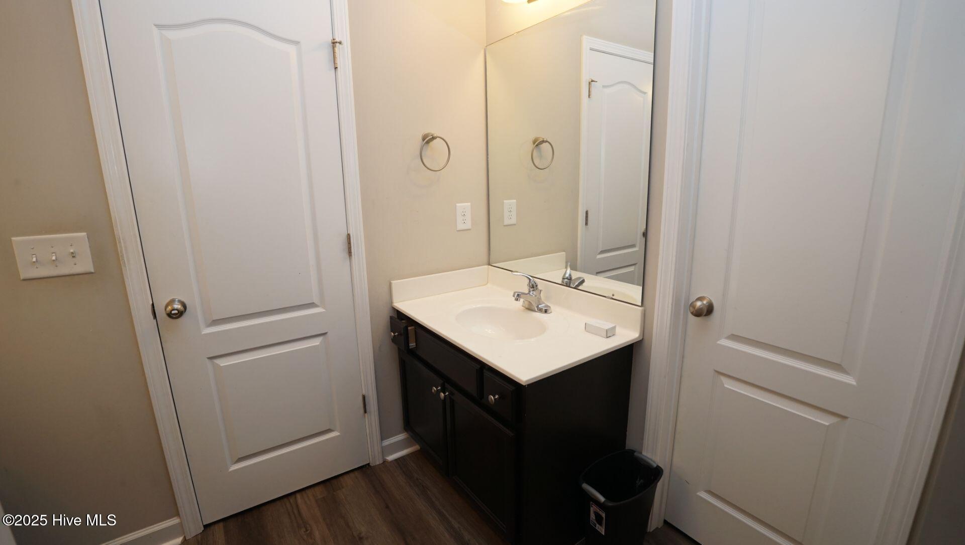 100538035 | Photo 26