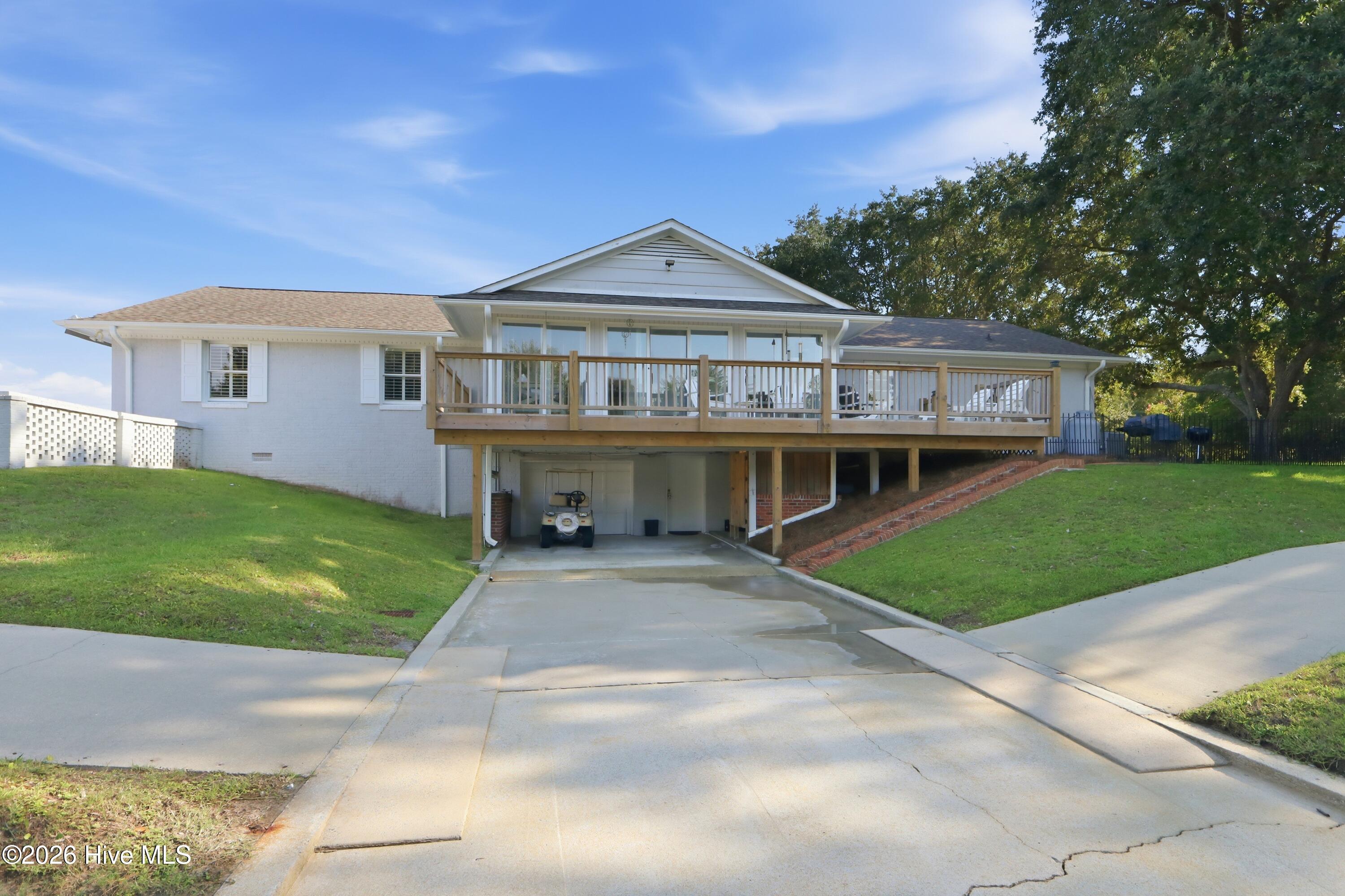 104 Sea Trace Lane,Newport