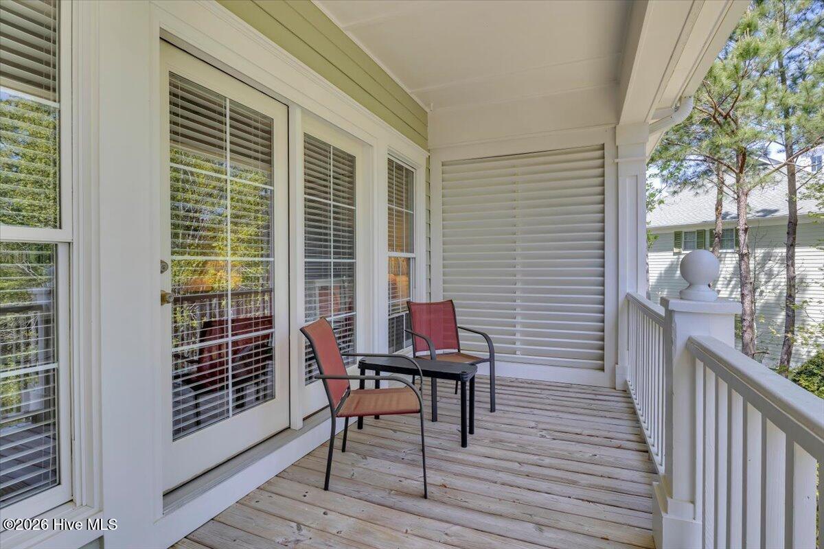 100566244 | Photo 30