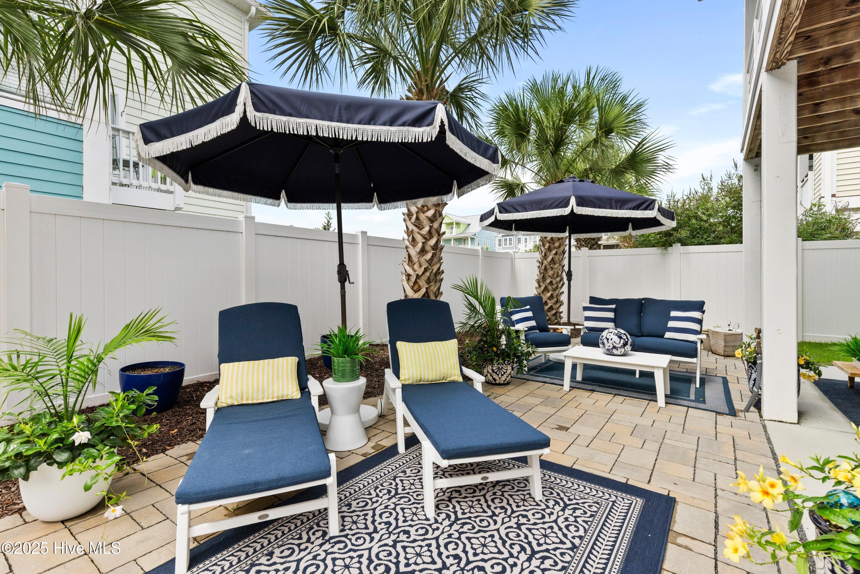 100532410 | Photo 70