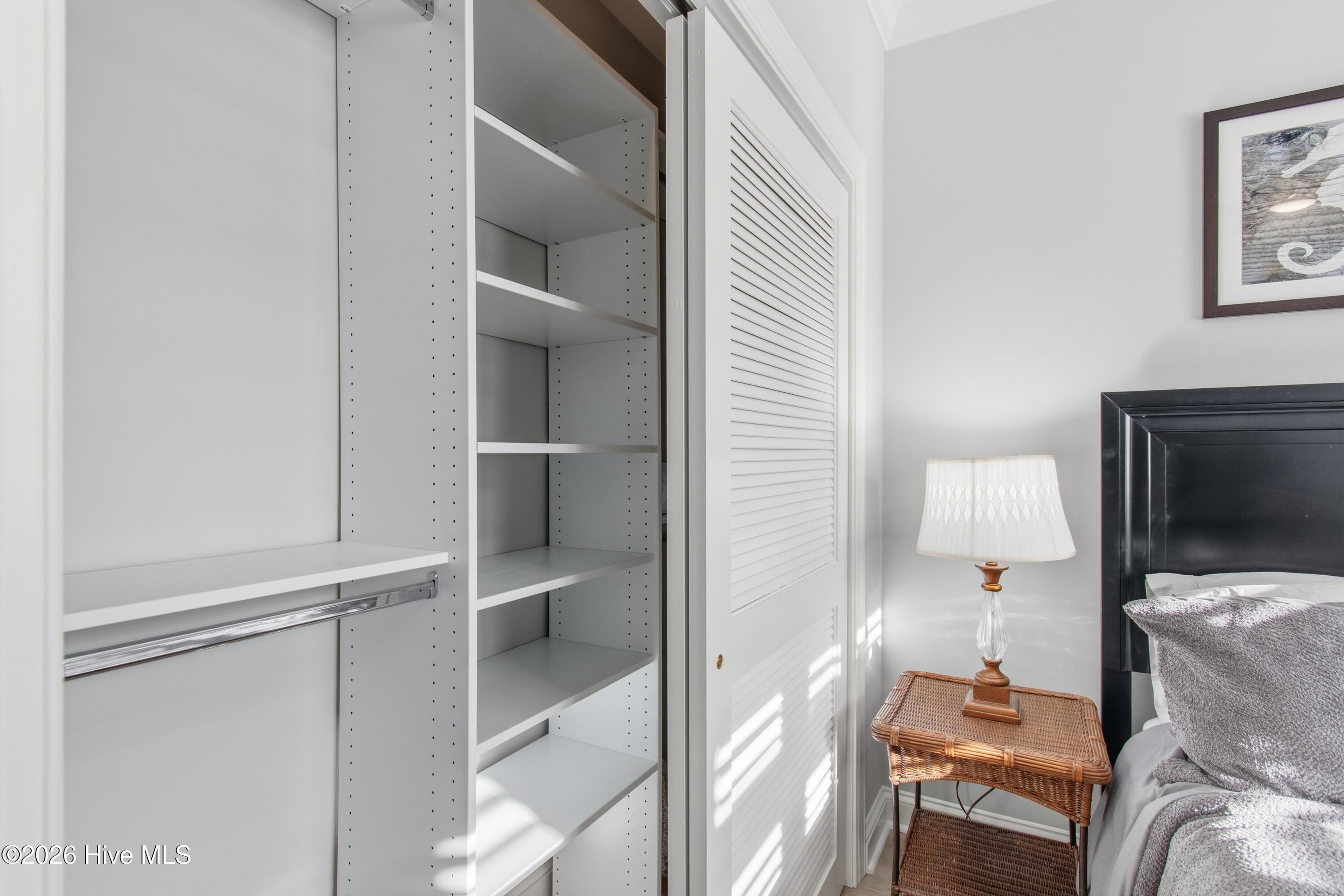 100551357 | Photo 34