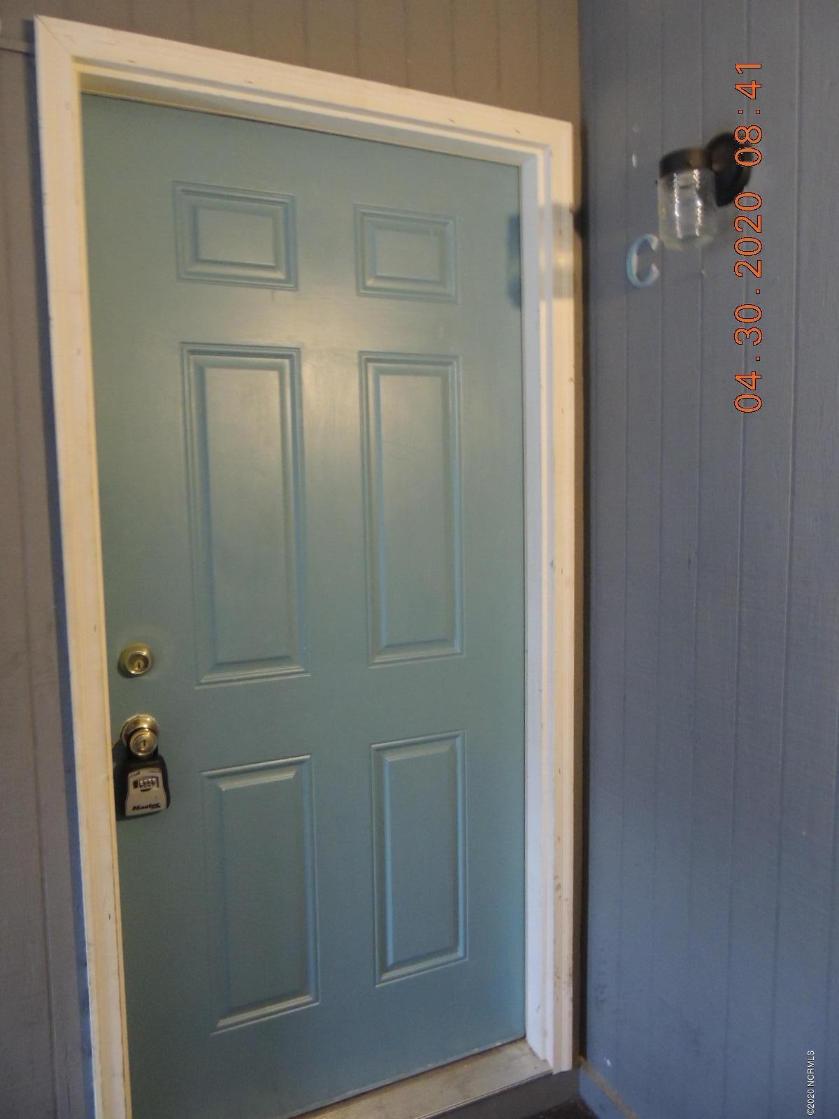 100548938 | Photo 18