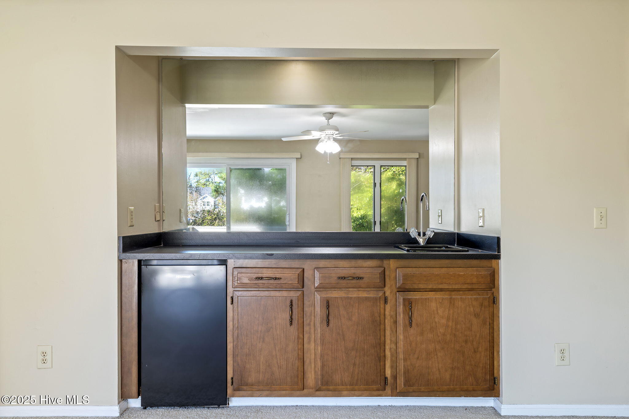 100535092 | Photo 28