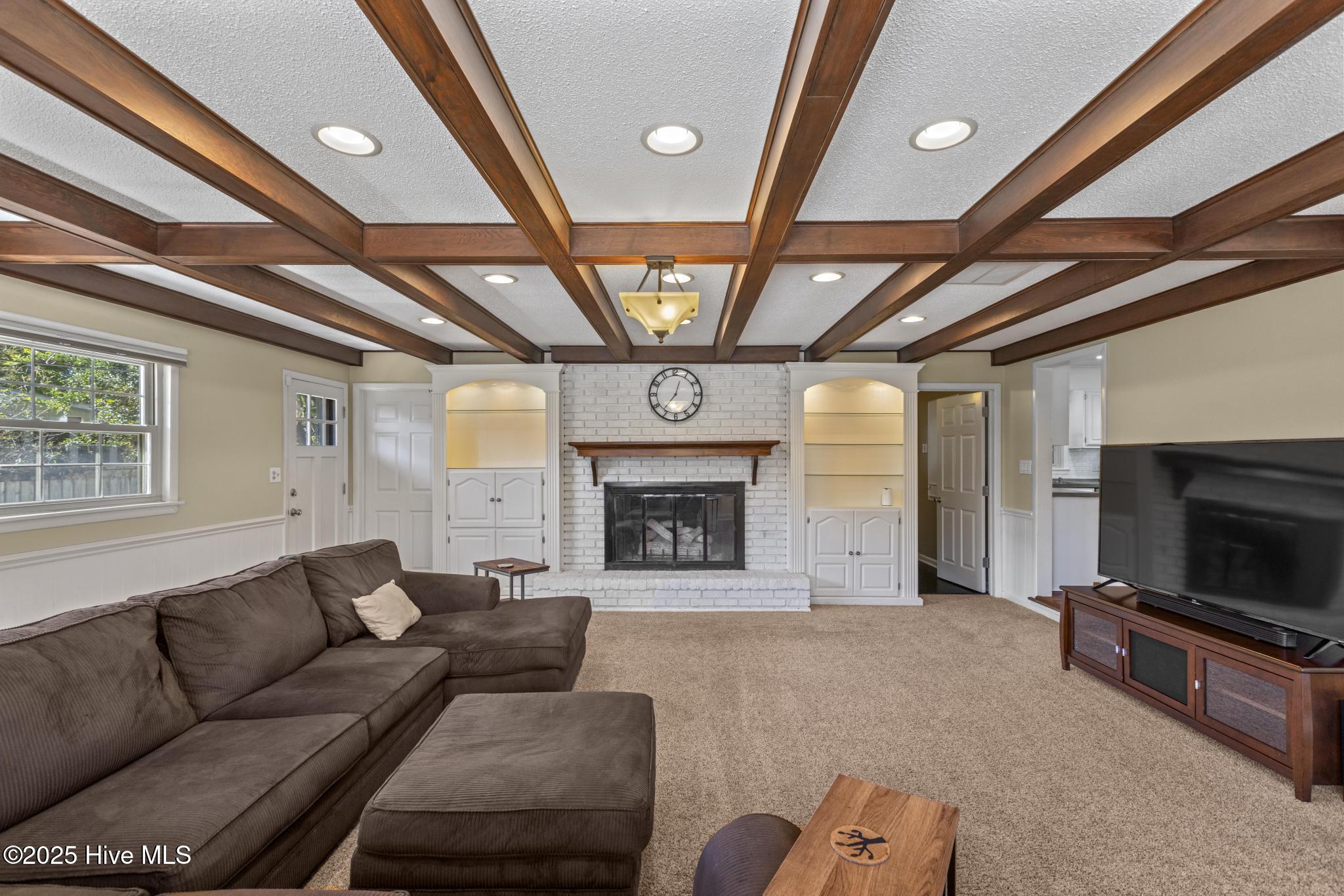 100540981 | Photo 11