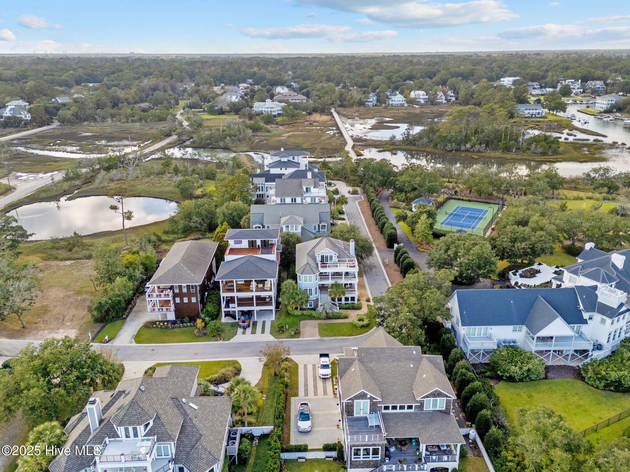 100525700 | Photo 71