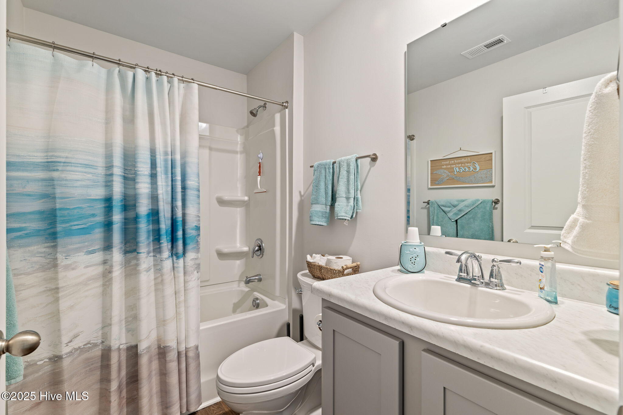 100531495 | Photo 25