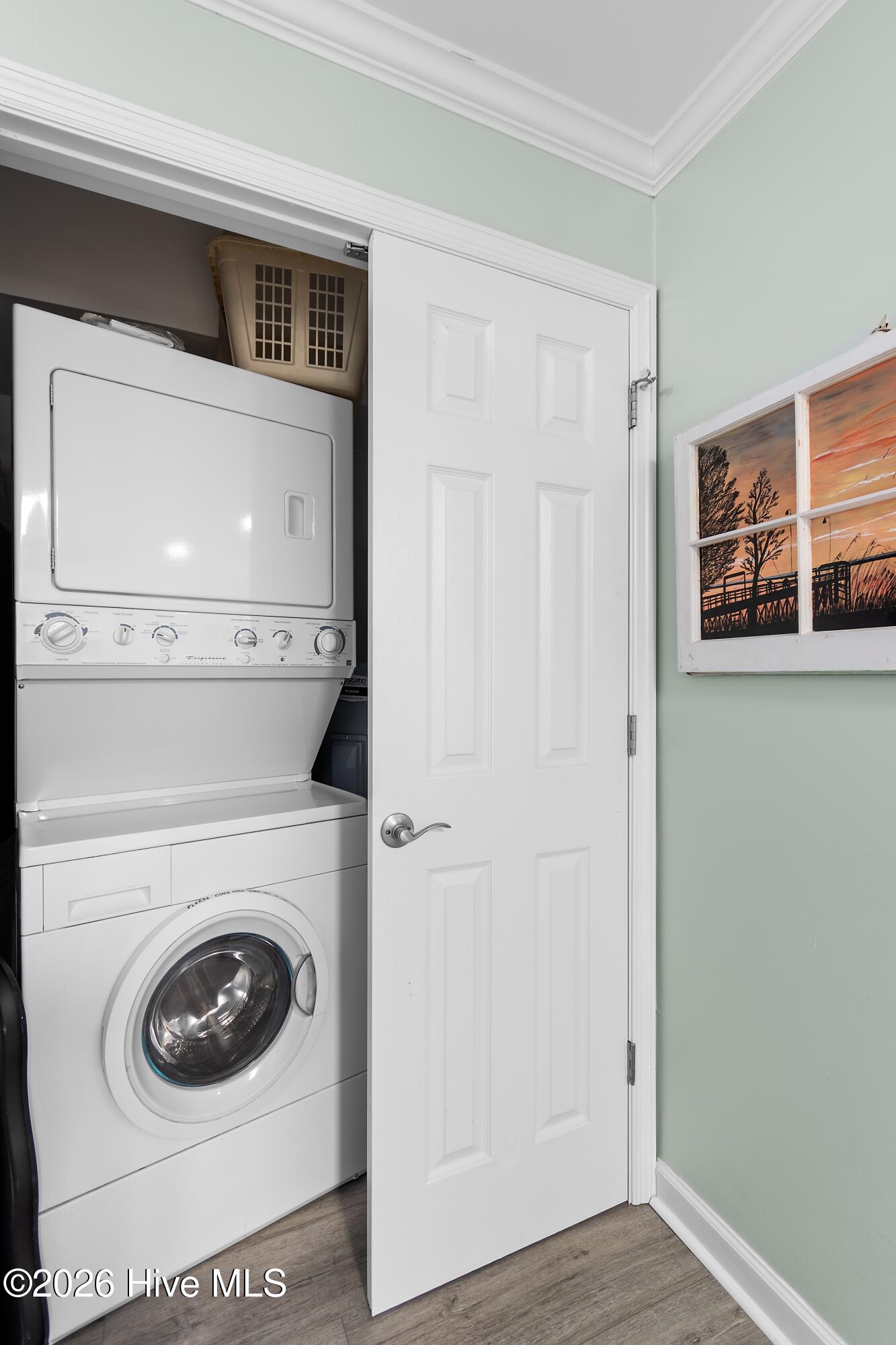 100564870 | Photo 26