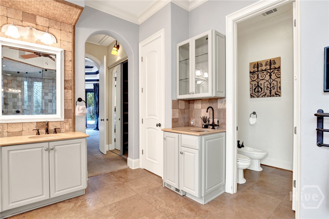 Undisclosed Address, Savannah, GA, 31419