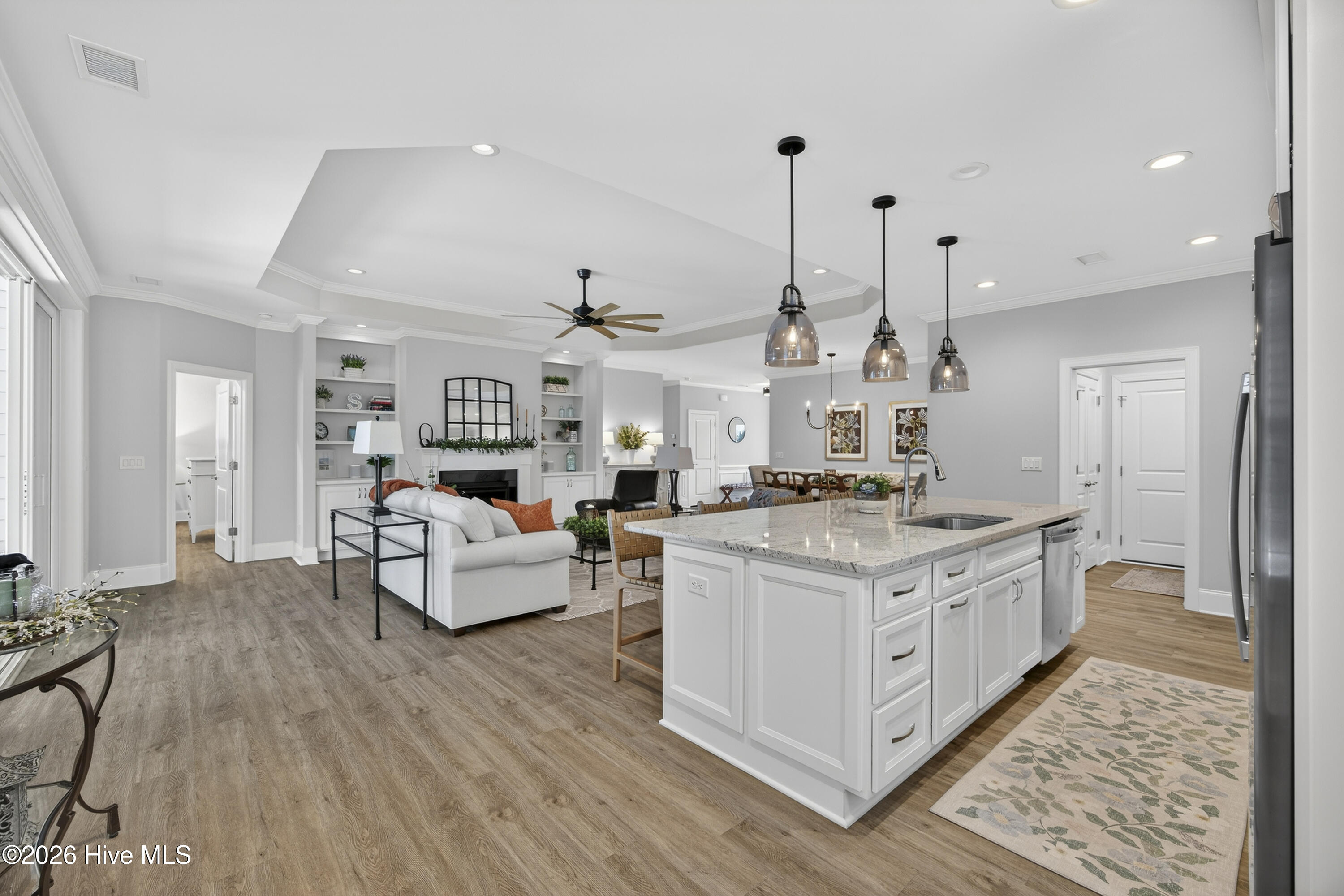 100551678 | Photo 31