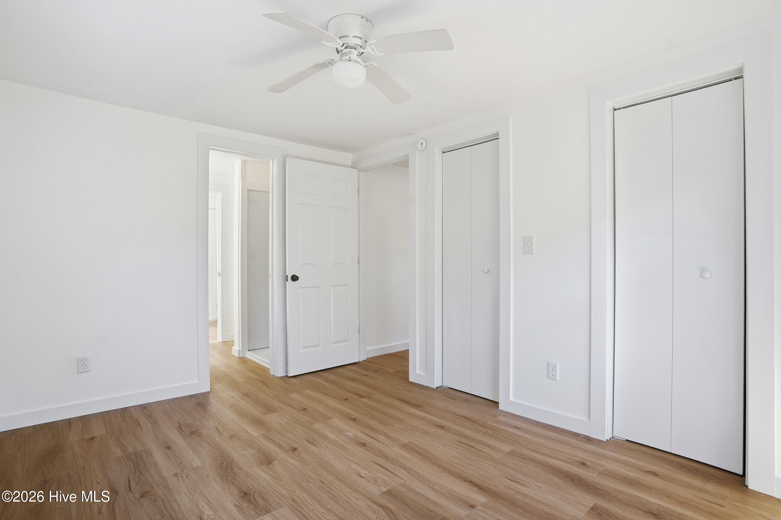 100552223 | Photo 23