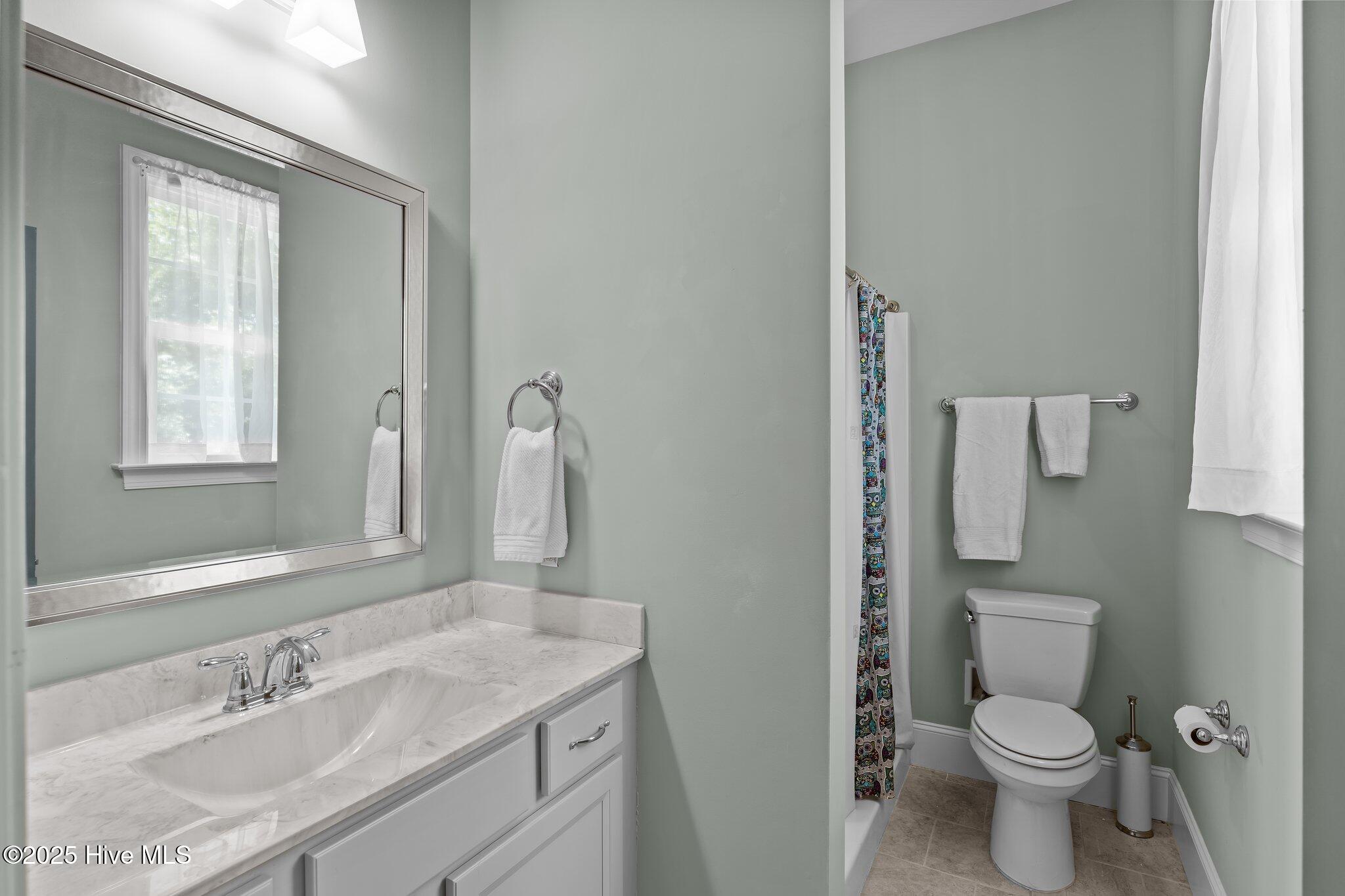 100513257 | Photo 49