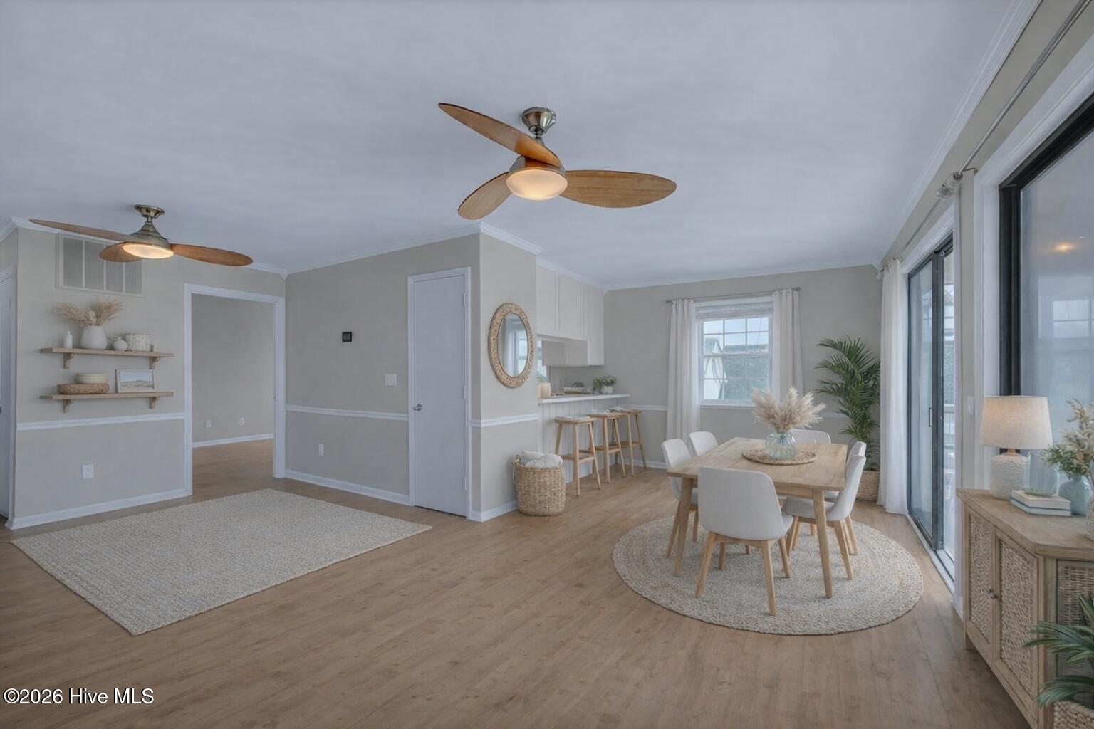 100560148 | Photo 18