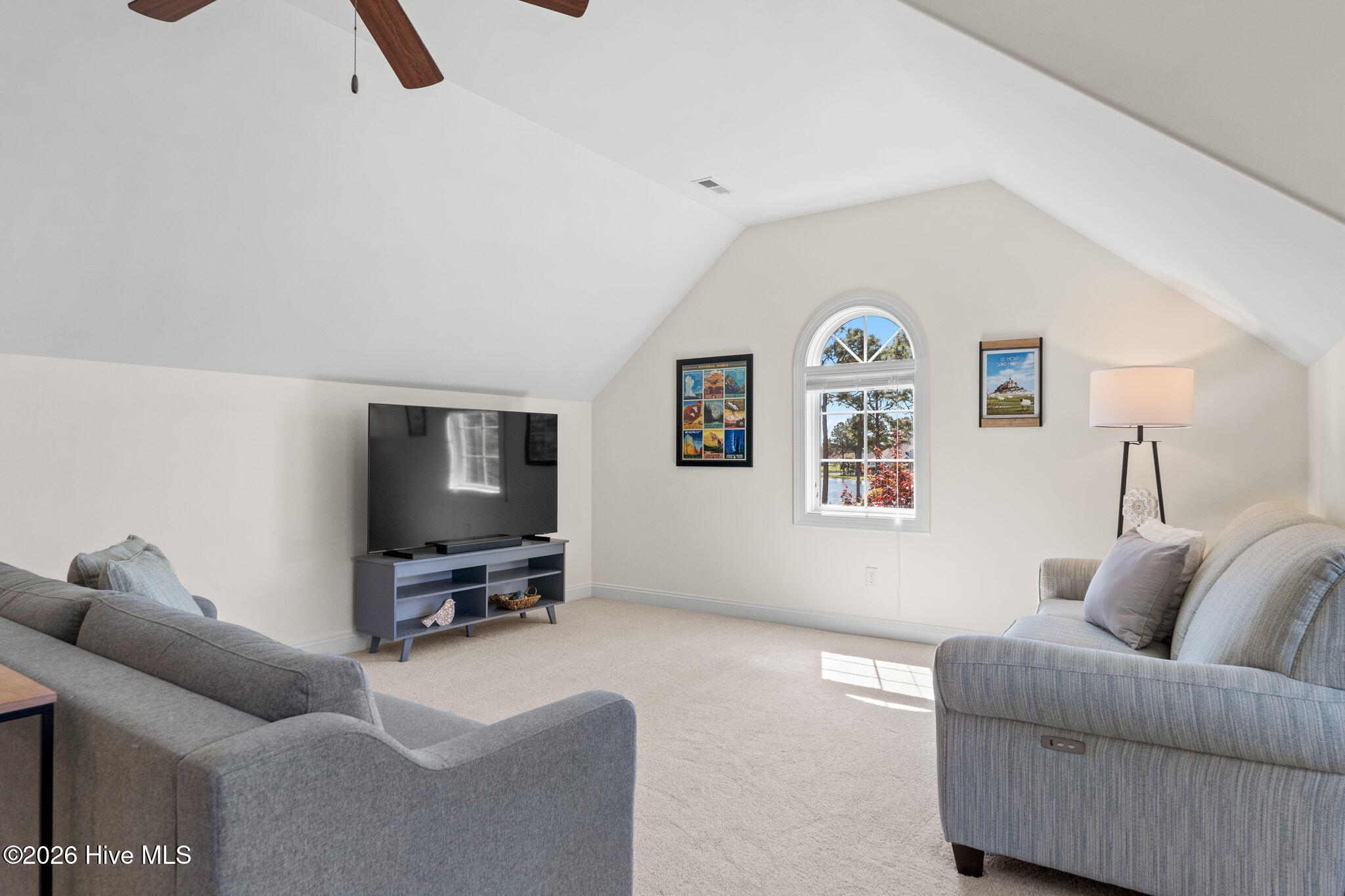 Undisclosed Address, Southport, NC, 28461